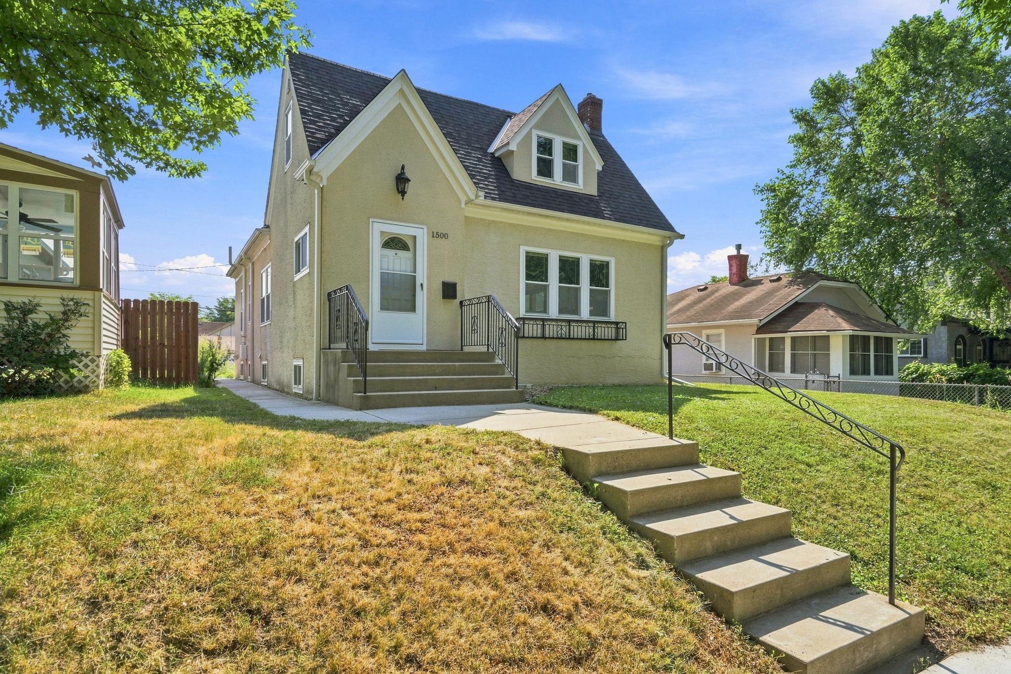 3rd image of 1500 Vincent Ave N, Minneapolis, MN 55411 | MLS# 7118037