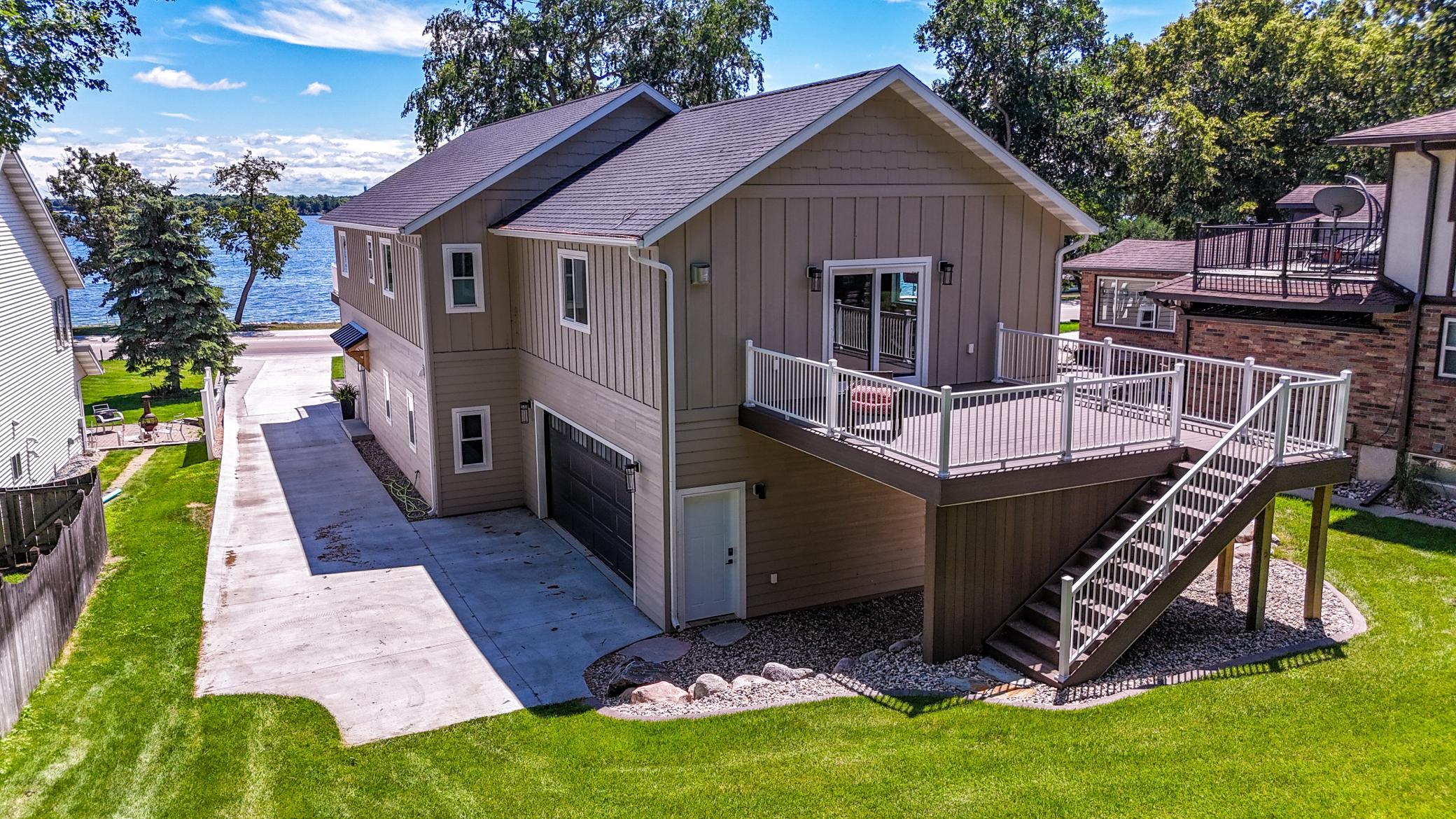 2nd image of 1084 W Lake Dr, Detroit Lakes, MN 56501 | MLS# 7118040