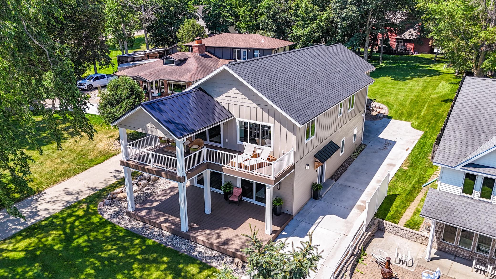 1st image of 1084 W Lake Dr, Detroit Lakes, MN 56501 | MLS# 7118040