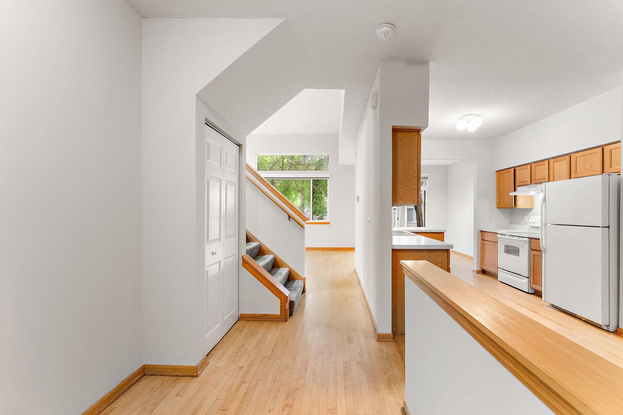 5th image of 4179 Running Brook Rd, Saint Paul, MN 55122 | MLS# 7118110