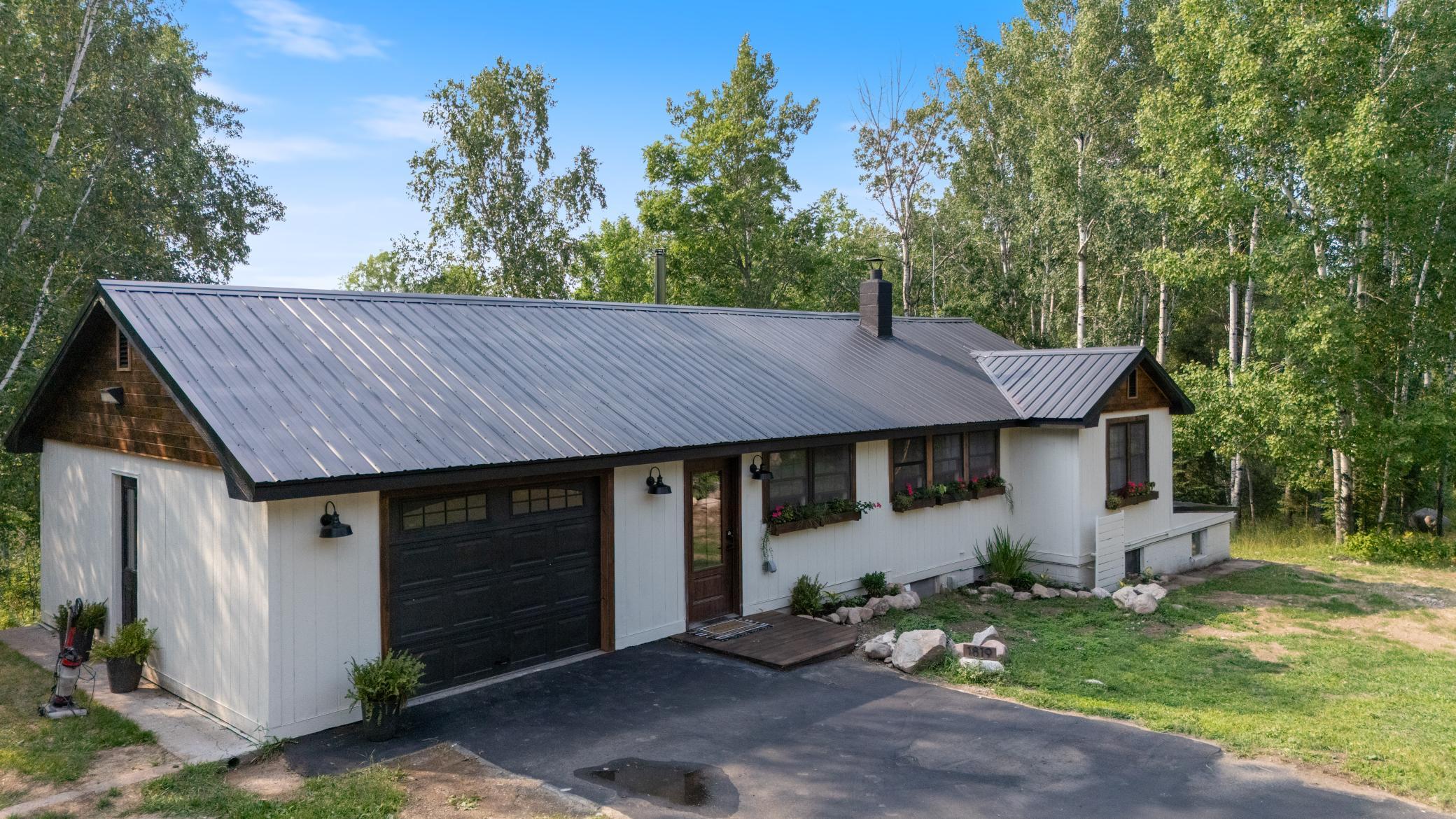 2nd image of 1819 Pine Street Rd, Ely, MN 55731 | MLS# 7118117