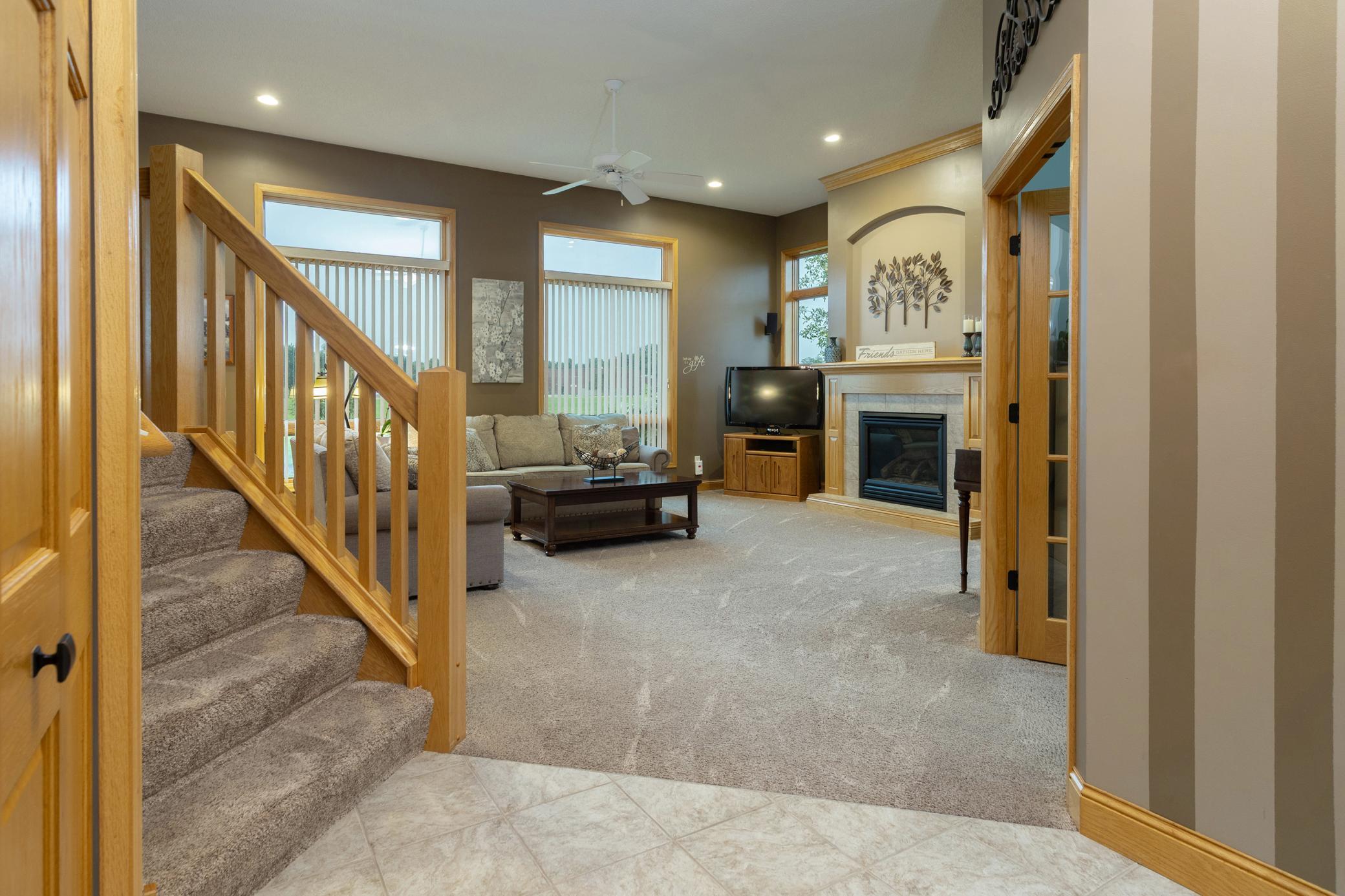 3rd image of 20585 Islandview Cir, Lakeville, MN 55044 | MLS# 7118171