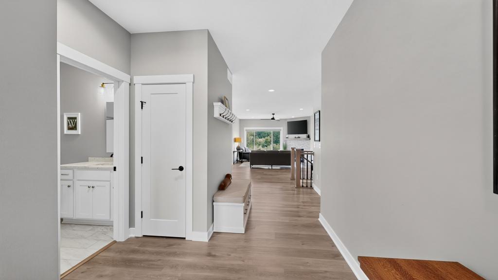 4th image of 1675 Hadley Creek Dr Ne, Rochester, MN 55906 | MLS# 7118175