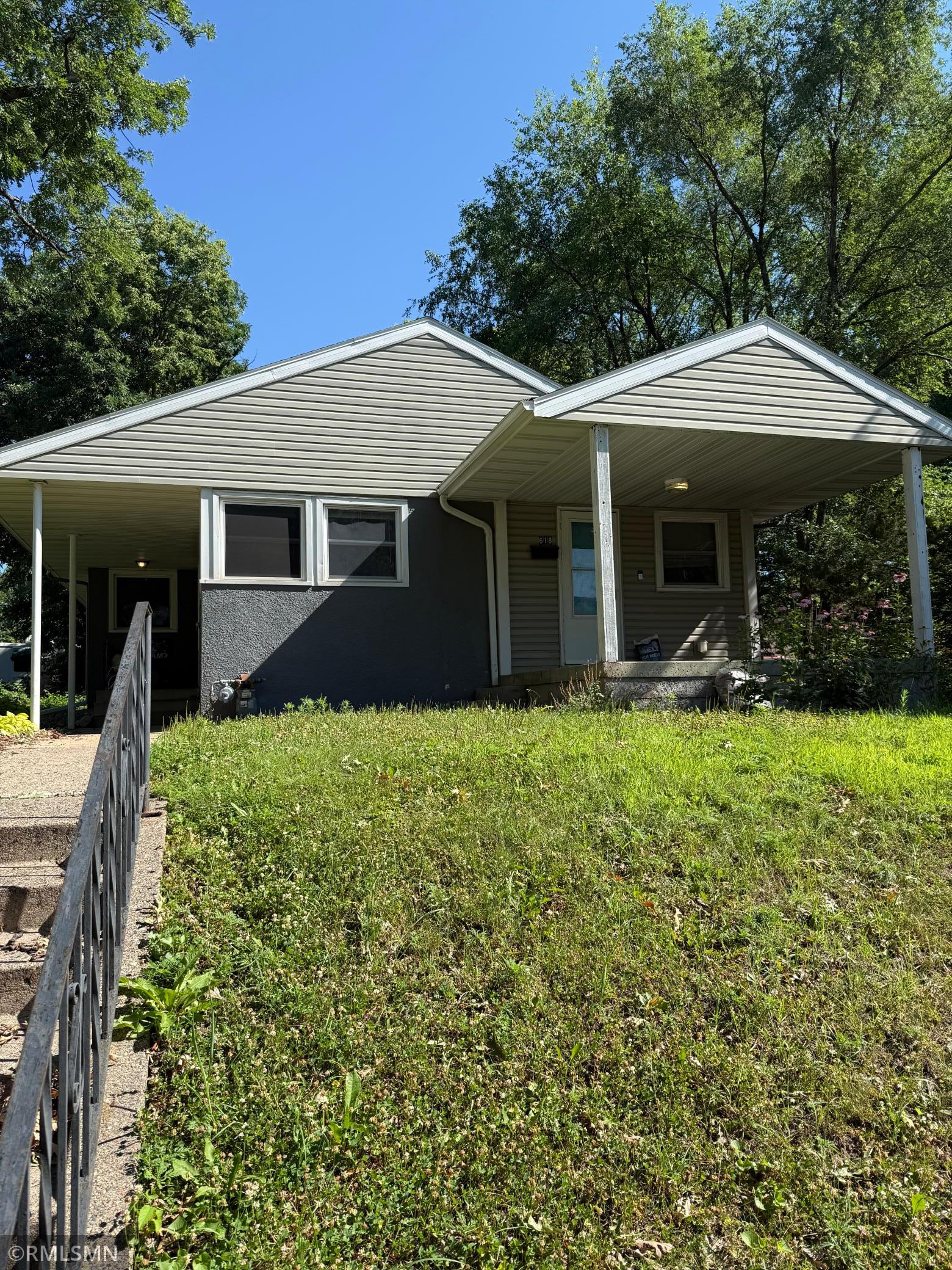 2nd image of 618 29th Ave N, Minneapolis, MN 55411 | MLS# 7118219