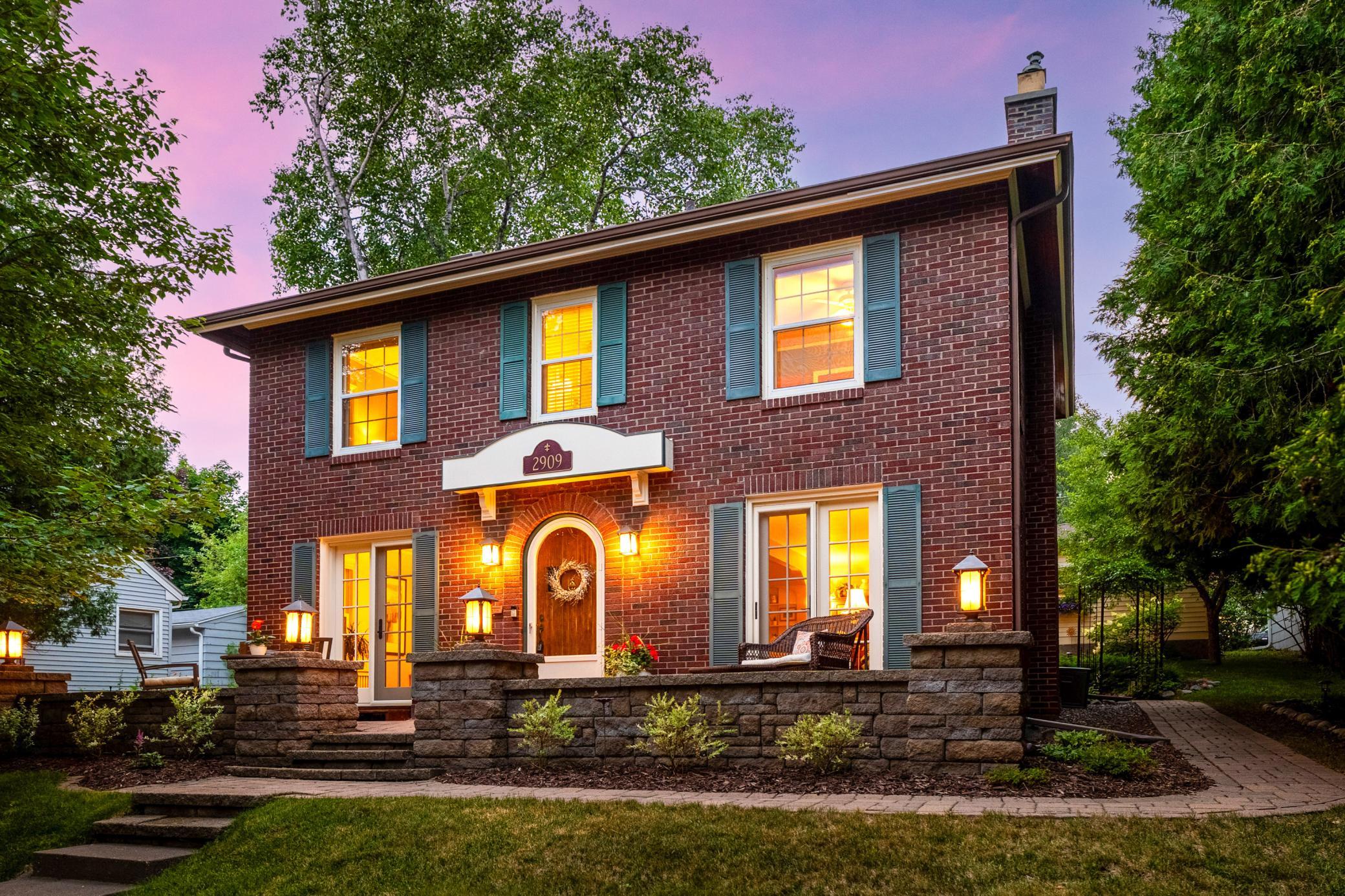 1st image of 2909 Greysolon Rd, Duluth, MN 55812 | MLS# 7118281