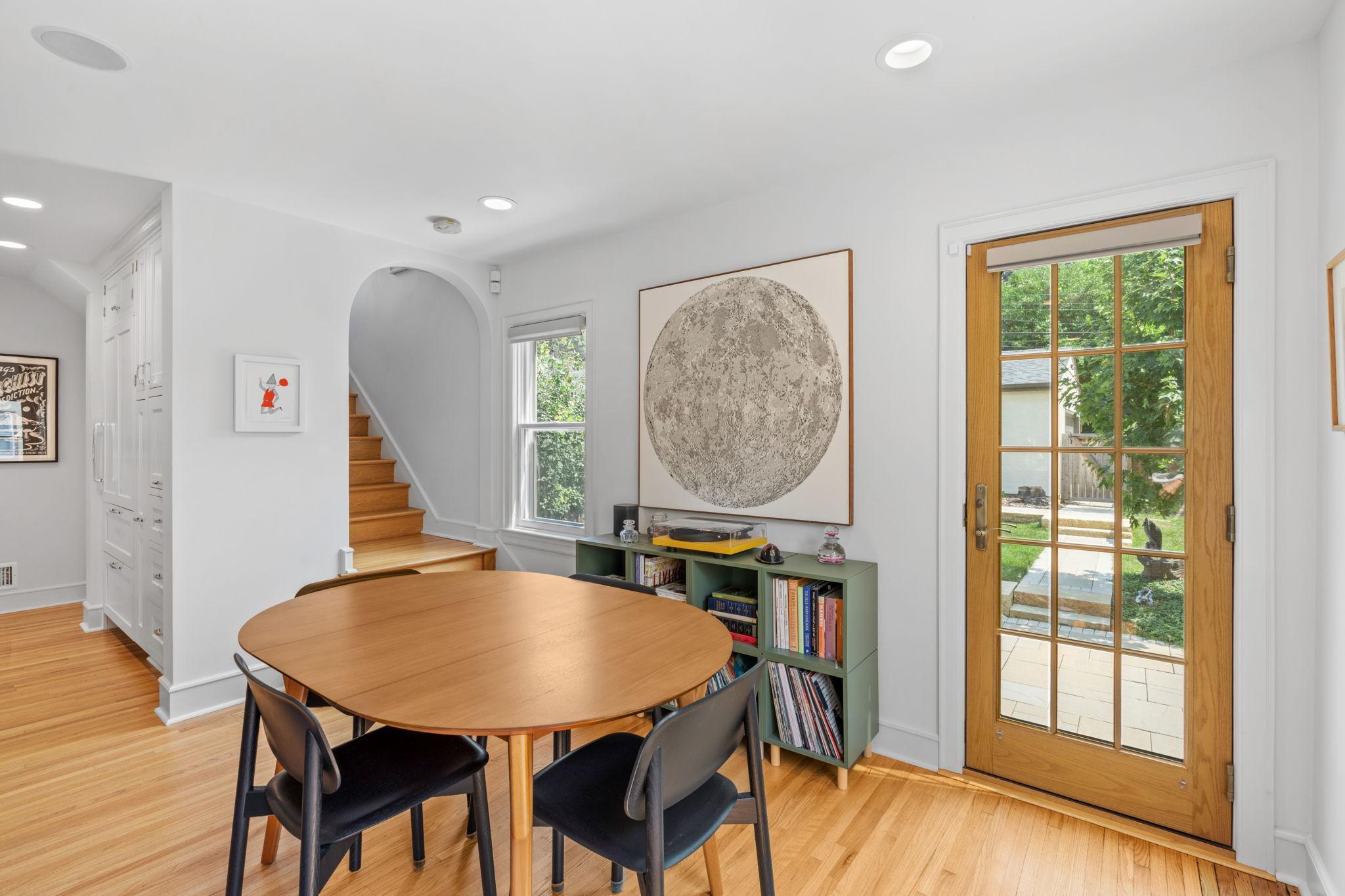 5th image of 621 Cedar Lake Rd S, Minneapolis, MN 55405 | MLS# 7118309