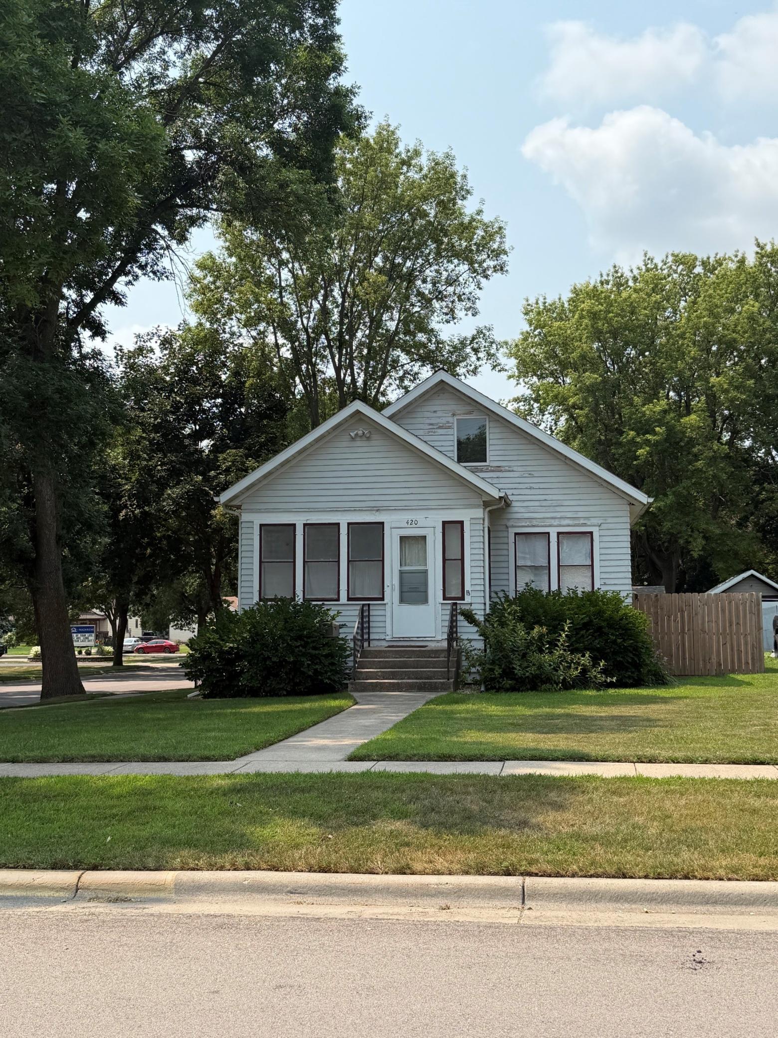 2nd image of 420 Sw 11th St, Willmar, MN 56201 | MLS# 7118339