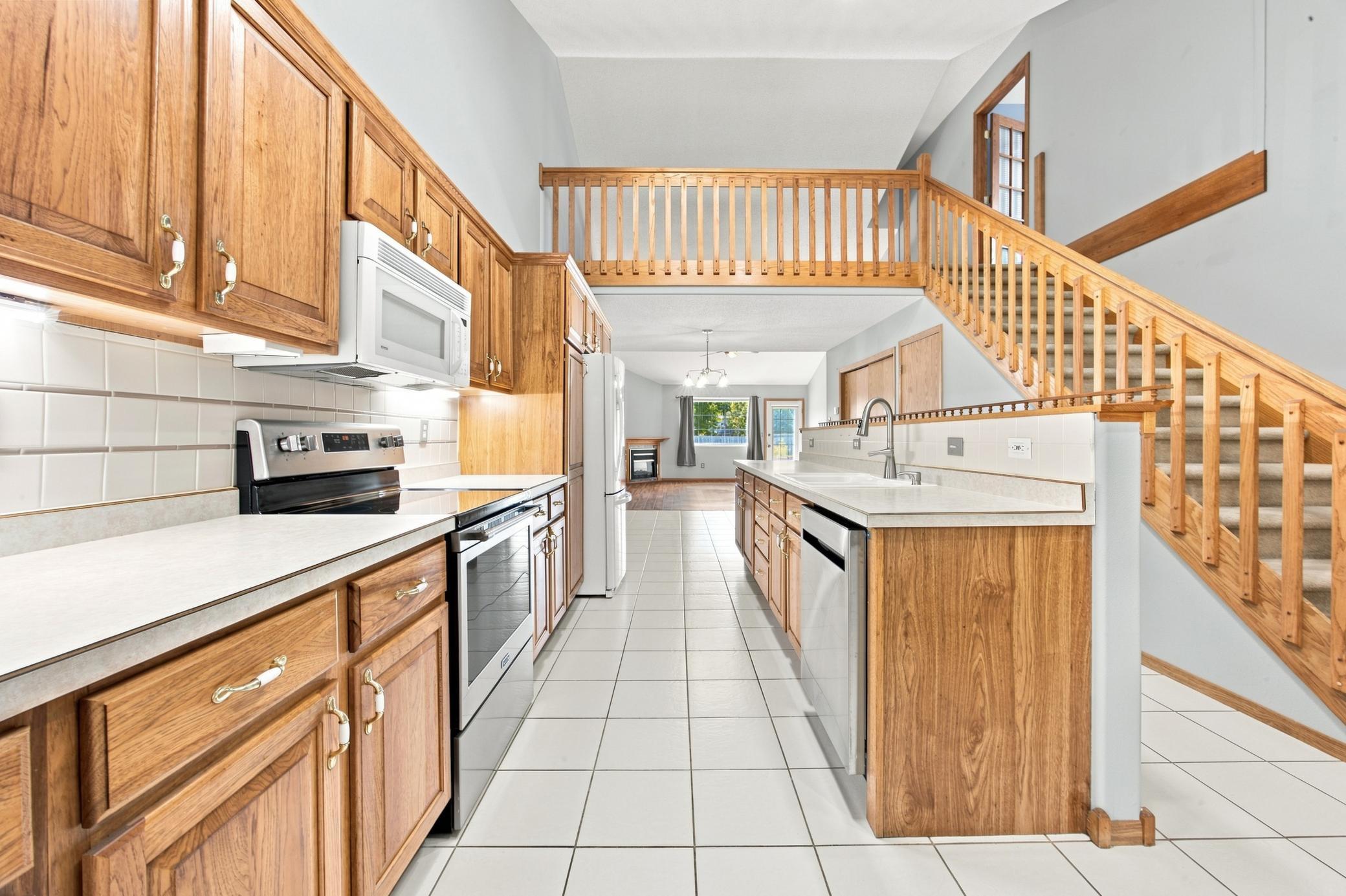 4th image of 843 12 1/2 Ave W, West Fargo, ND 58078 | MLS# 7118375