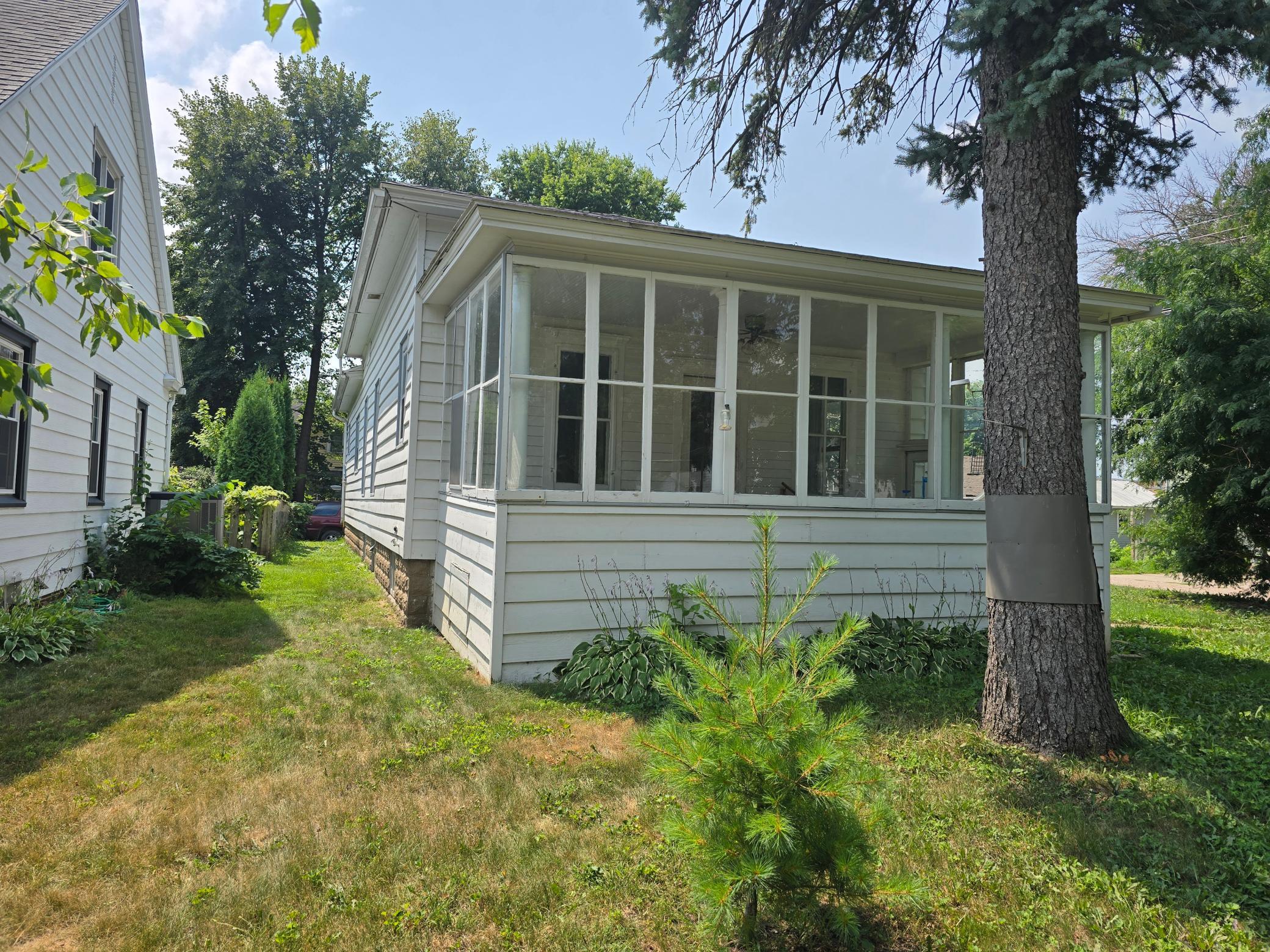 1st image of 316 E 2nd St, Fairmont, MN 56031 | MLS# 7118387