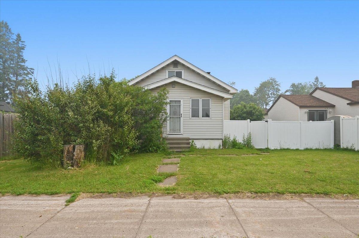 1st image of 5215 E 2nd St, Superior, WI 54880 | MLS# 7118392