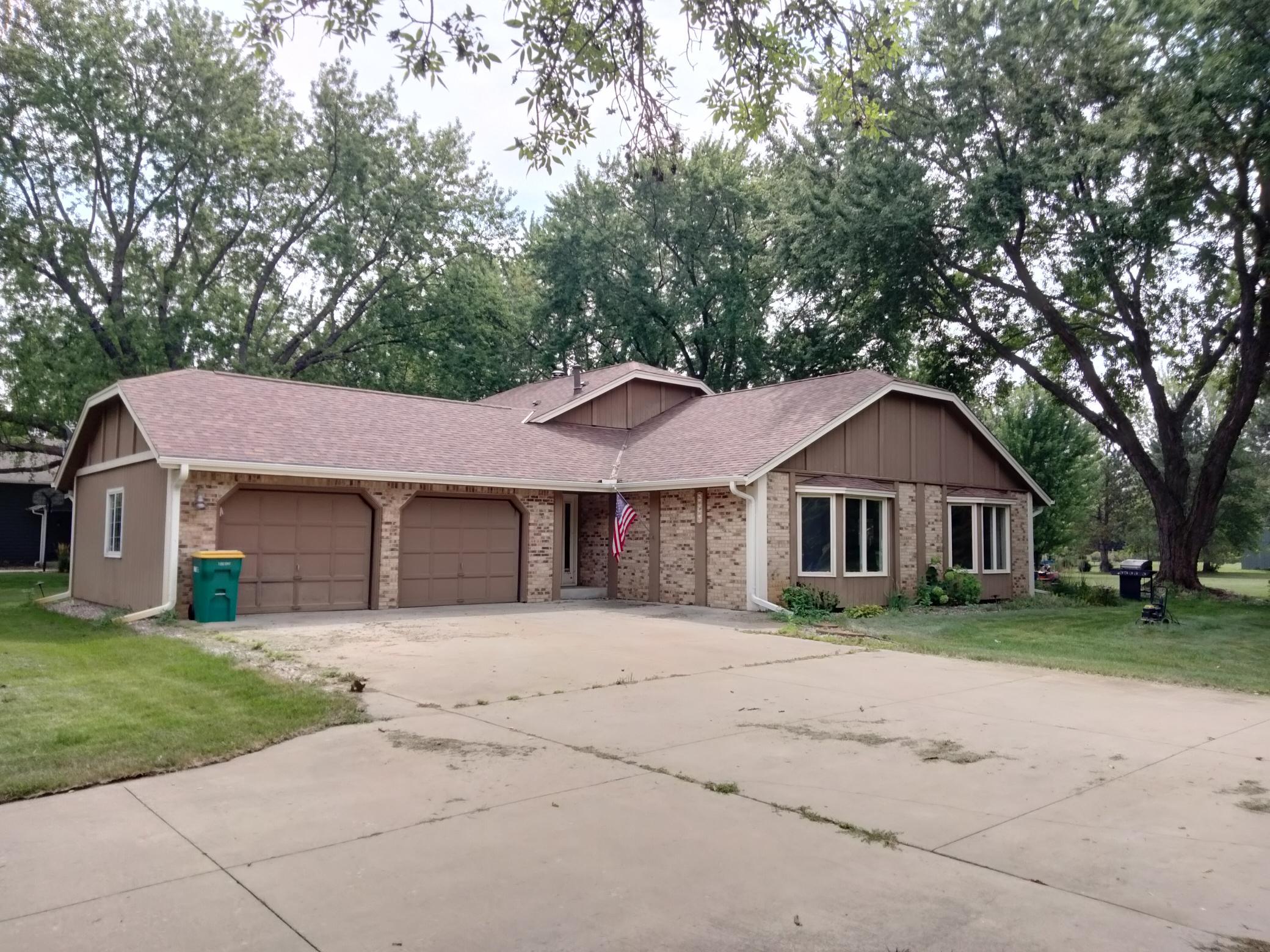 1st image of 26450 Smithtown Rd, Excelsior, MN 55331 | MLS# 7118401