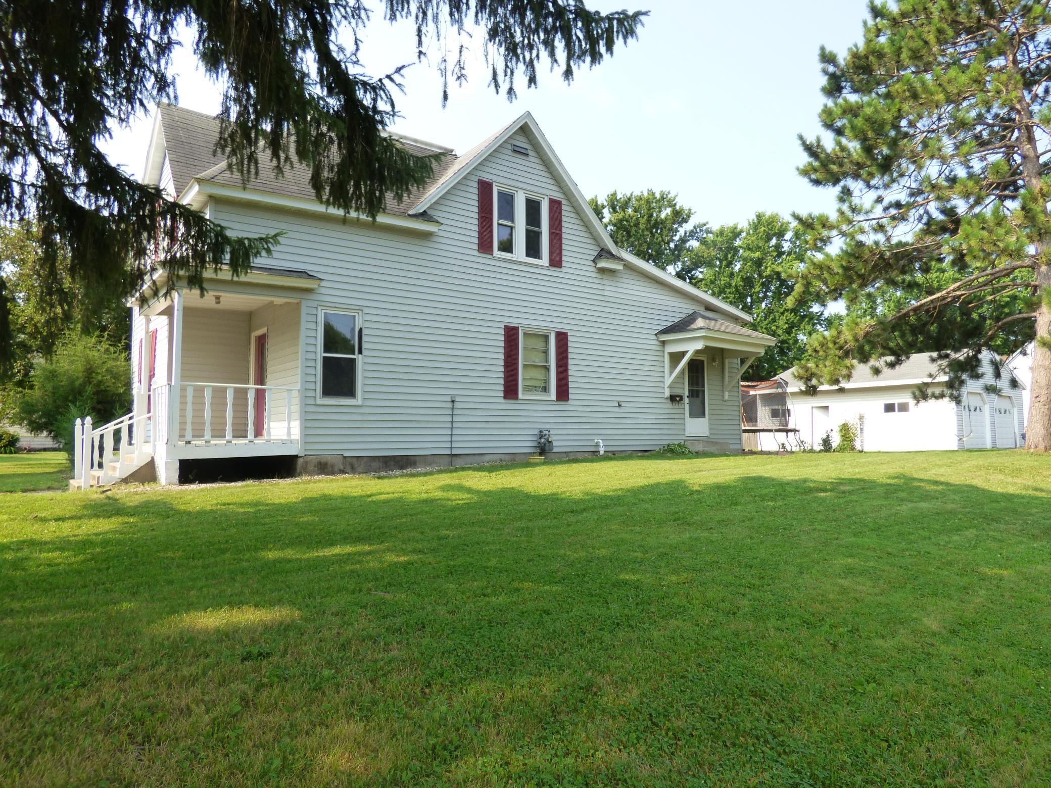 2nd image of 2 S Maple Ave, Le Center, MN 56057 | MLS# 7118417