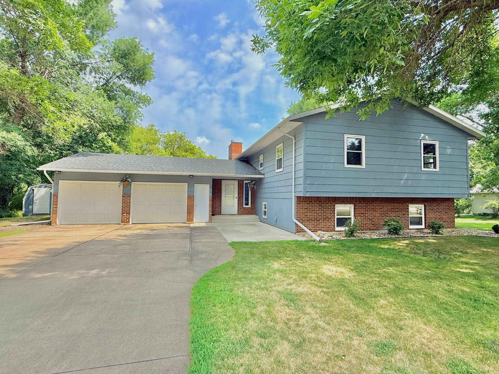 18th image of 219 Lakeview Dr, Spicer, MN 56288 | MLS# 7118422