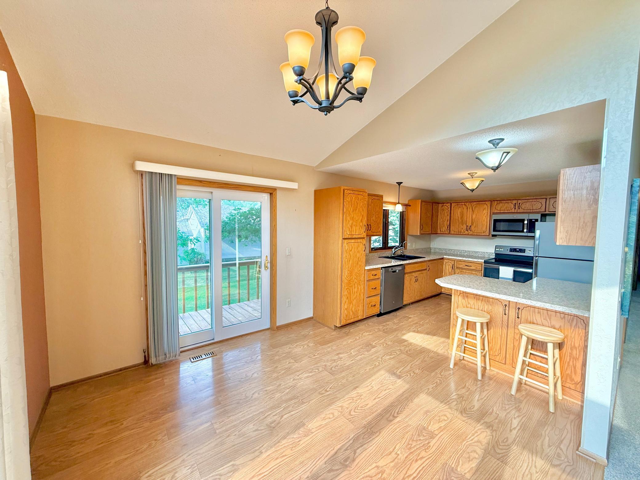 4th image of 219 Lakeview Dr, Spicer, MN 56288 | MLS# 7118422