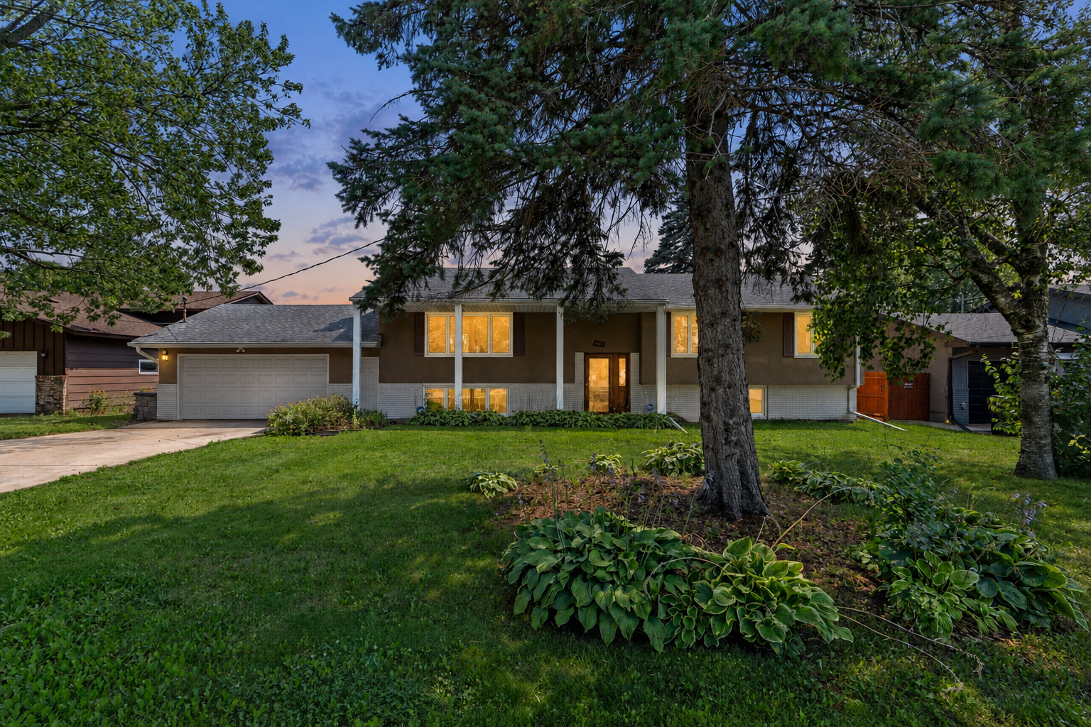 2nd image of 444 County Road B E, Saint Paul, MN 55117 | MLS# 7118437