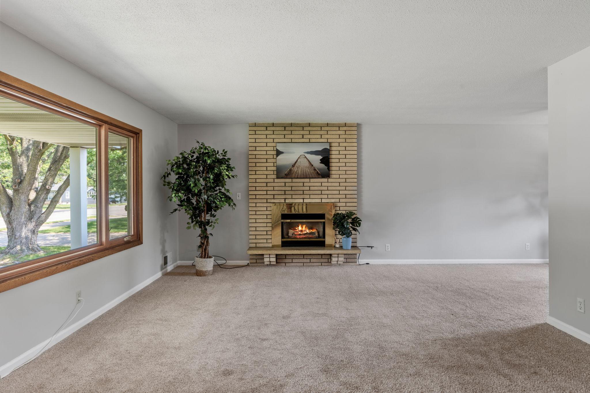 4th image of 444 County Road B E, Saint Paul, MN 55117 | MLS# 7118437