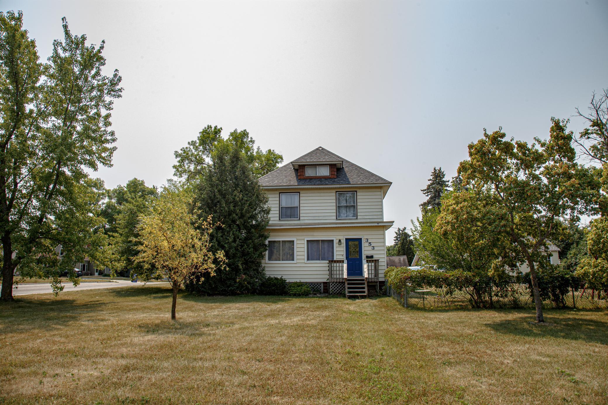 2nd image of 353 Willow St E, Detroit Lakes, MN 56501 | MLS# 7118496