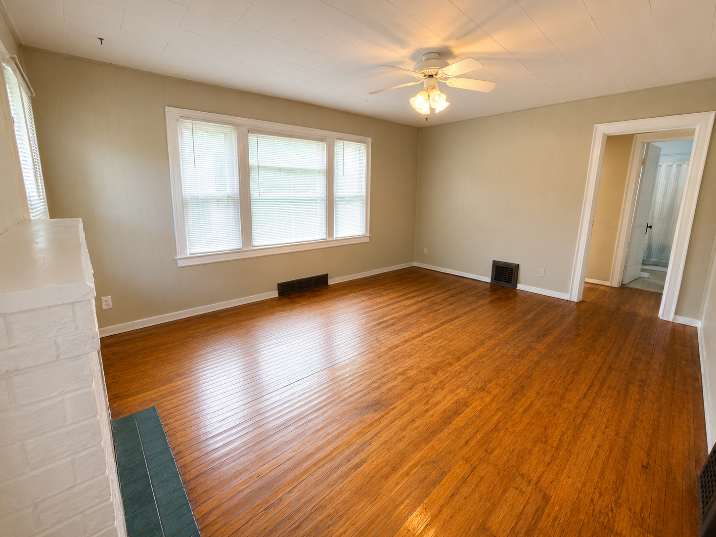4th image of 1916 Albion Ave, Fairmont, MN 56031 | MLS# 7118511