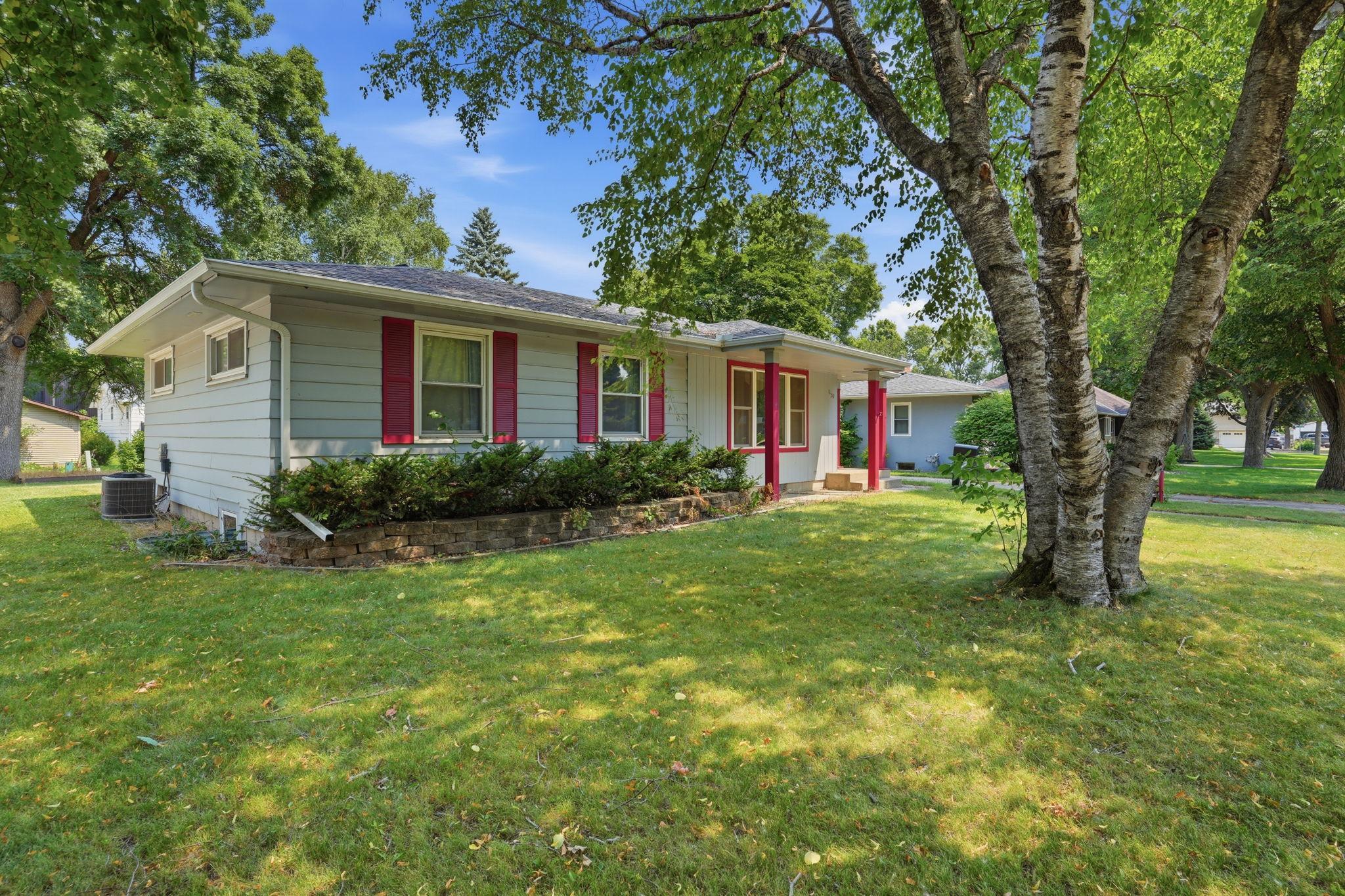 3rd image of 1120 Quincy Ave, Willmar, MN 56201 | MLS# 7118524