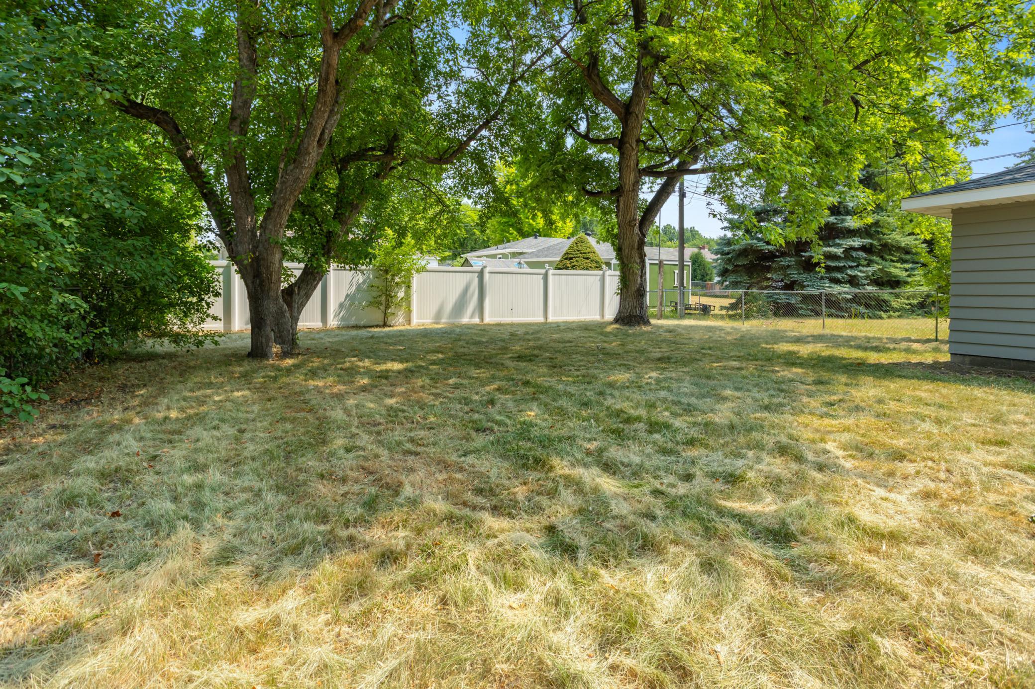 5th image of 1124 10 1/2 St N, Moorhead, MN 56560 | MLS# 7118530
