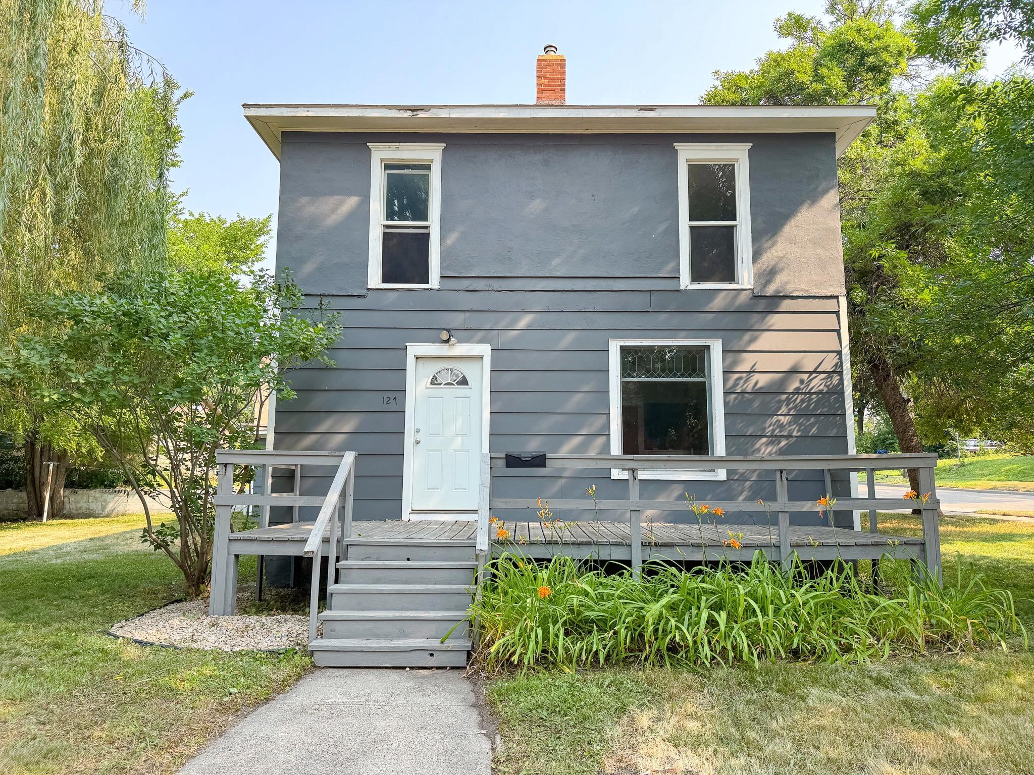 1st image of 127 E Summit Ave, Fergus Falls, MN 56537 | MLS# 7118533
