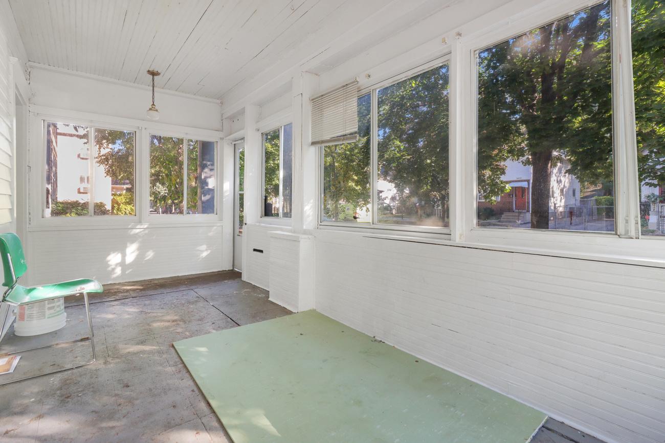 3rd image of 2814 Colfax Ave S, Minneapolis, MN 55408 | MLS# 7118542