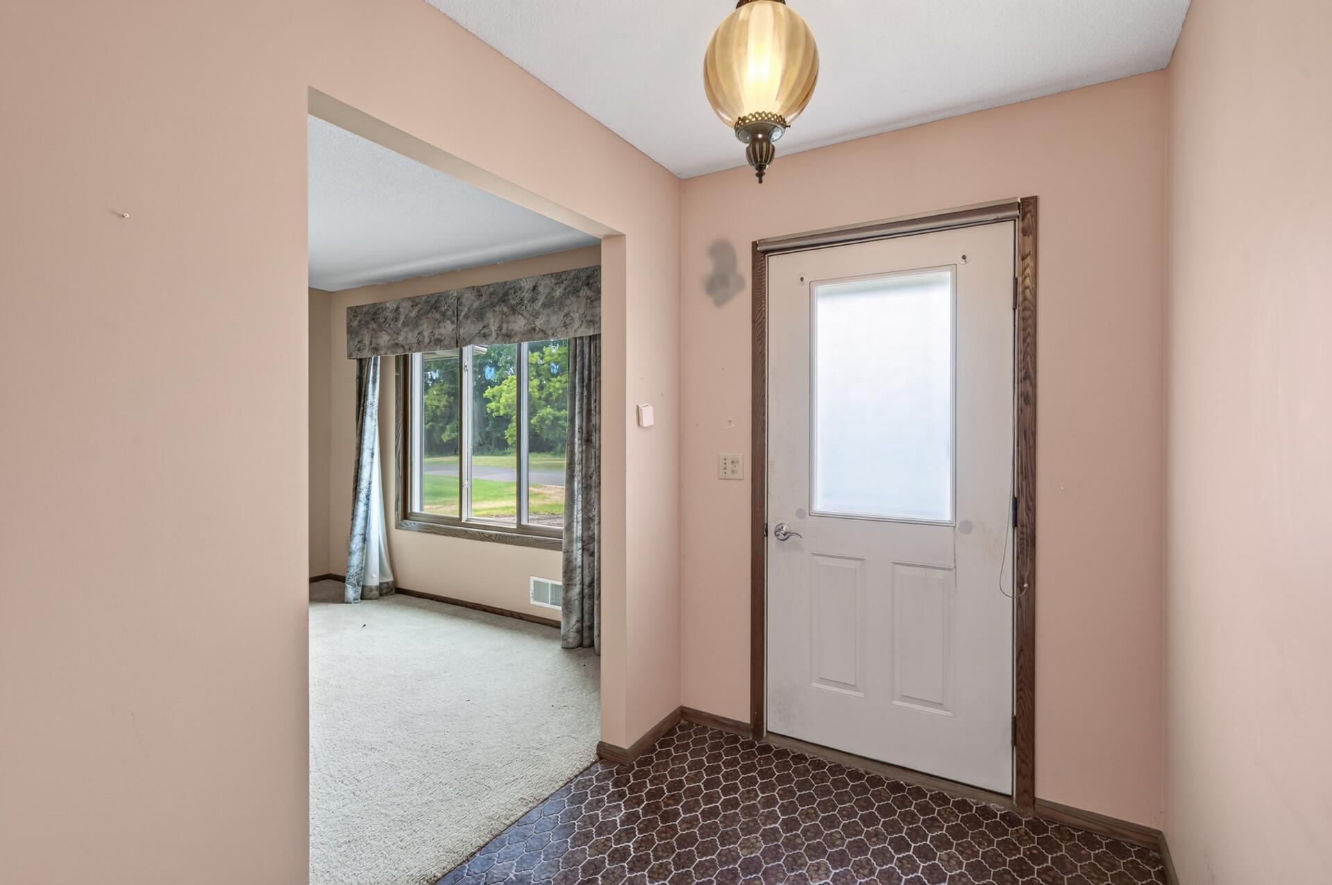 3rd image of 12920 Biscayne Ave W, Rosemount, MN 55068 | MLS# 7118551