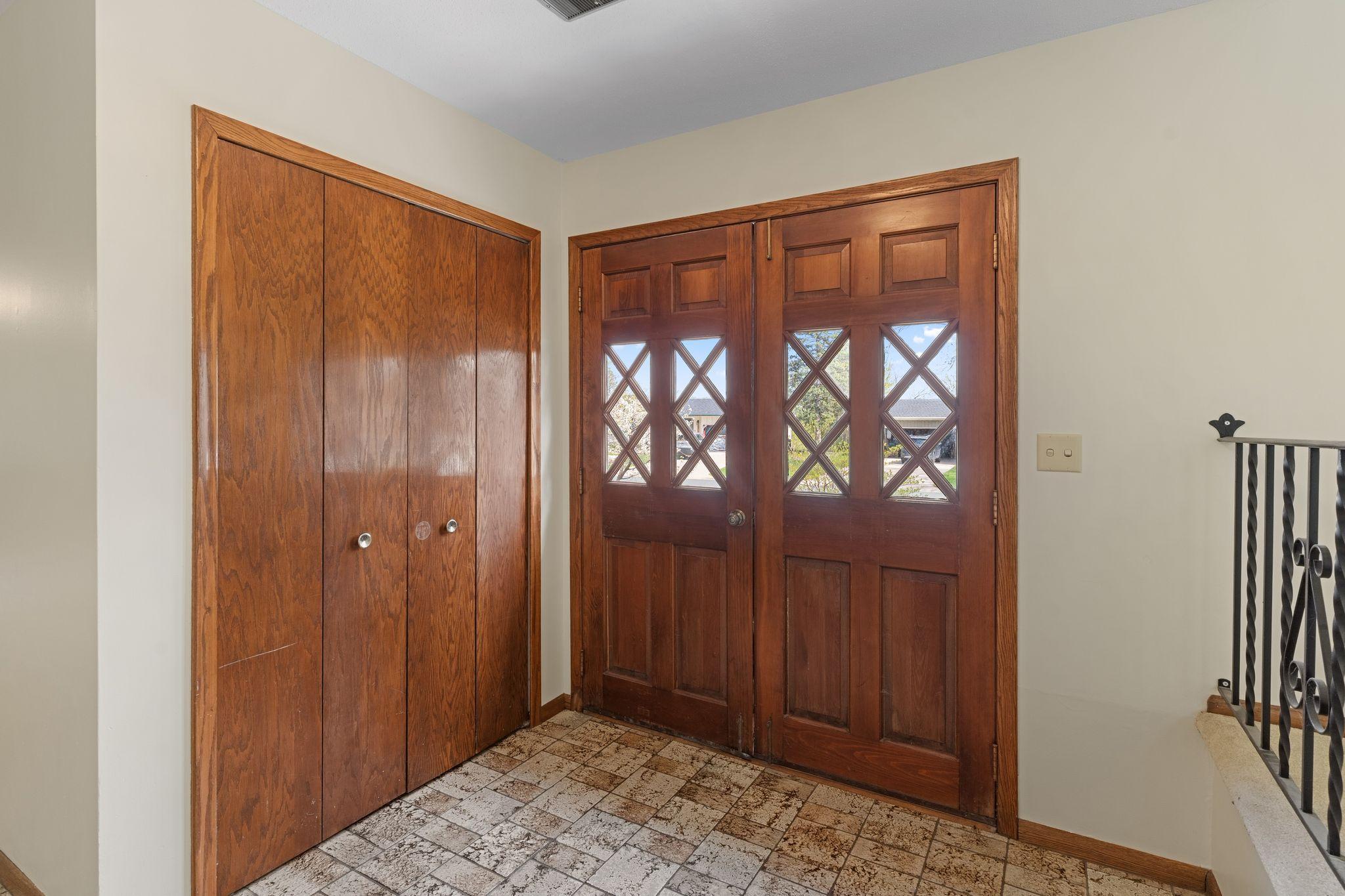 3rd image of 9908 Oxborough Rd, Minneapolis, MN 55437 | MLS# 7118583