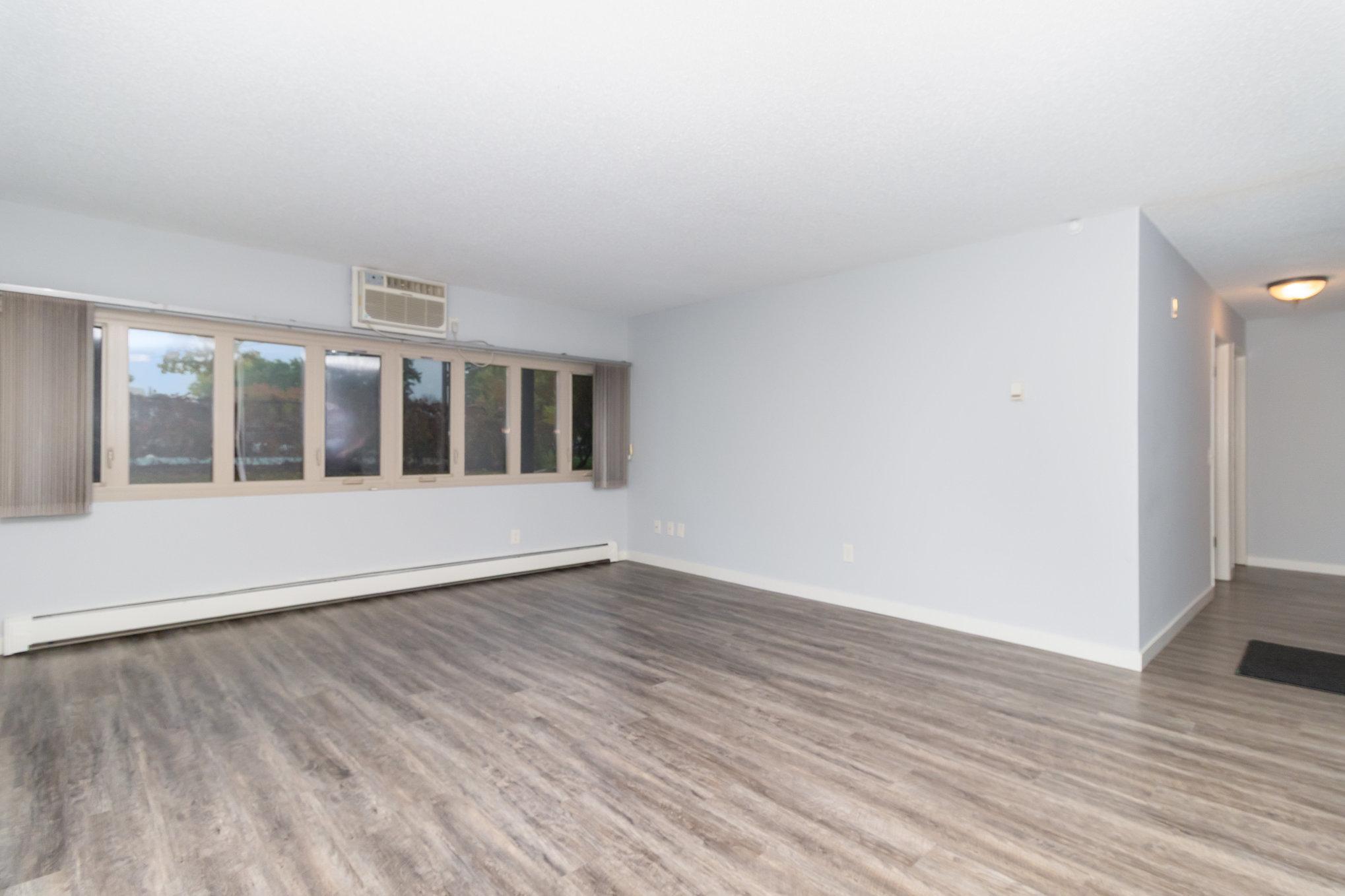 2nd image of 4351 Parklawn Ave #7E, Minneapolis, MN 55435 | MLS# 7118617
