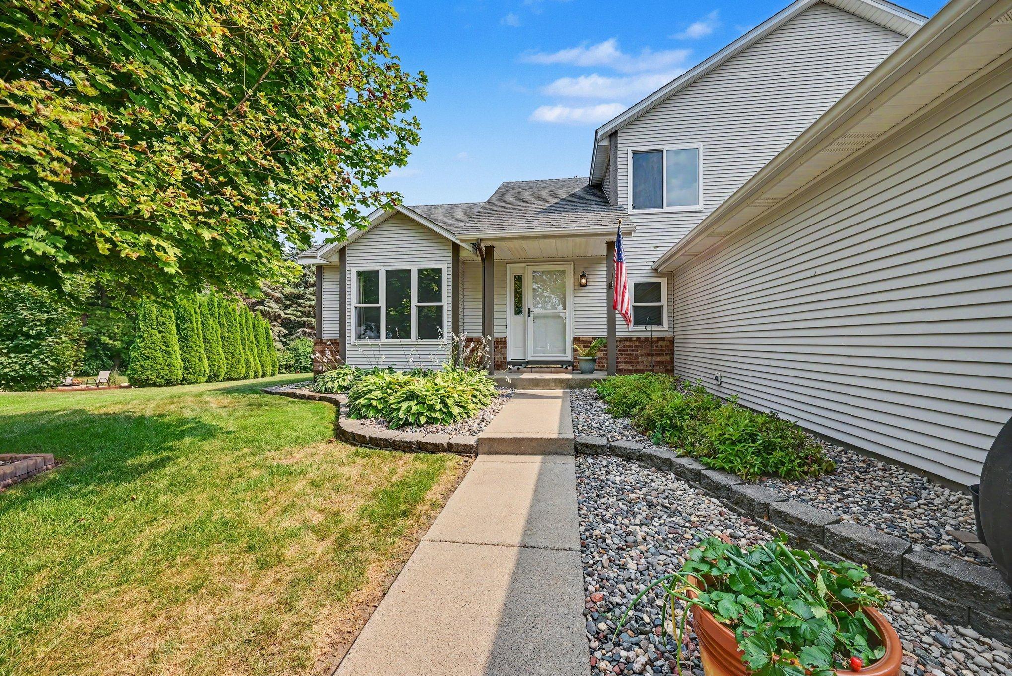 3rd image of 8695 Jorgensen Ave S, Cottage Grove, MN 55016 | MLS# 7118627