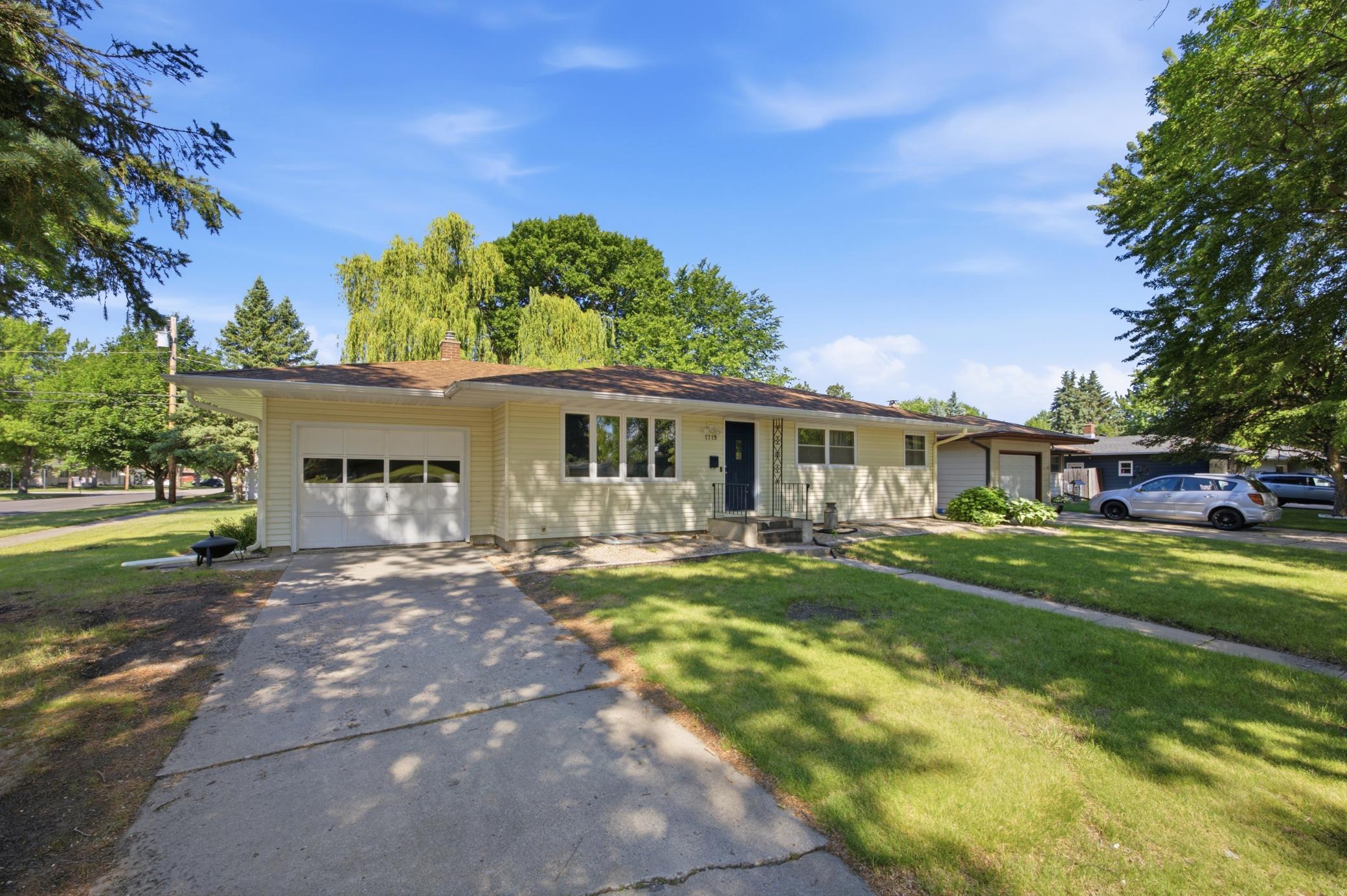 3rd image of 1719 18Th St S, Moorhead, MN 56560 | MLS# 7118631