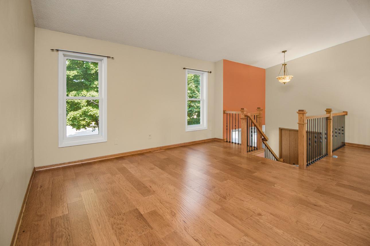 3rd image of 16211 Flagstaff Ct S, Rosemount, MN 55068 | MLS# 7118642