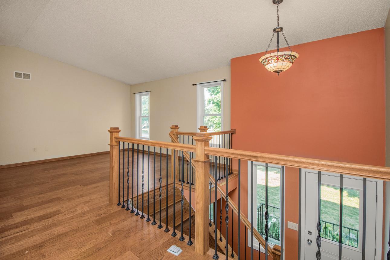 2nd image of 16211 Flagstaff Ct S, Rosemount, MN 55068 | MLS# 7118642