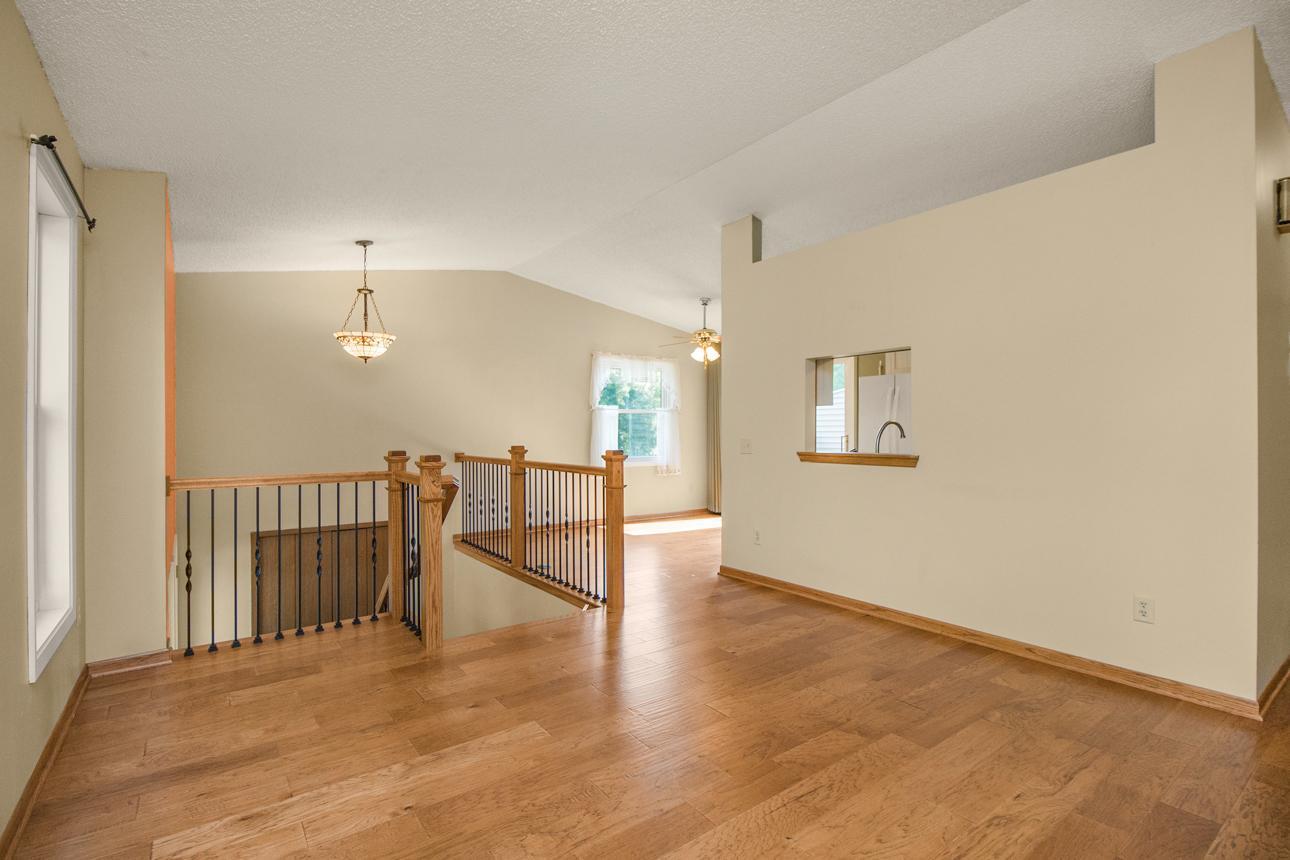 4th image of 16211 Flagstaff Ct S, Rosemount, MN 55068 | MLS# 7118642