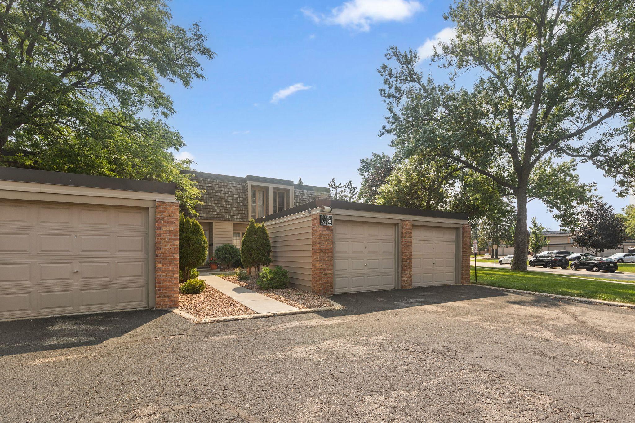 2nd image of 6301 Barrie Rd, Minneapolis, MN 55435 | MLS# 7118645