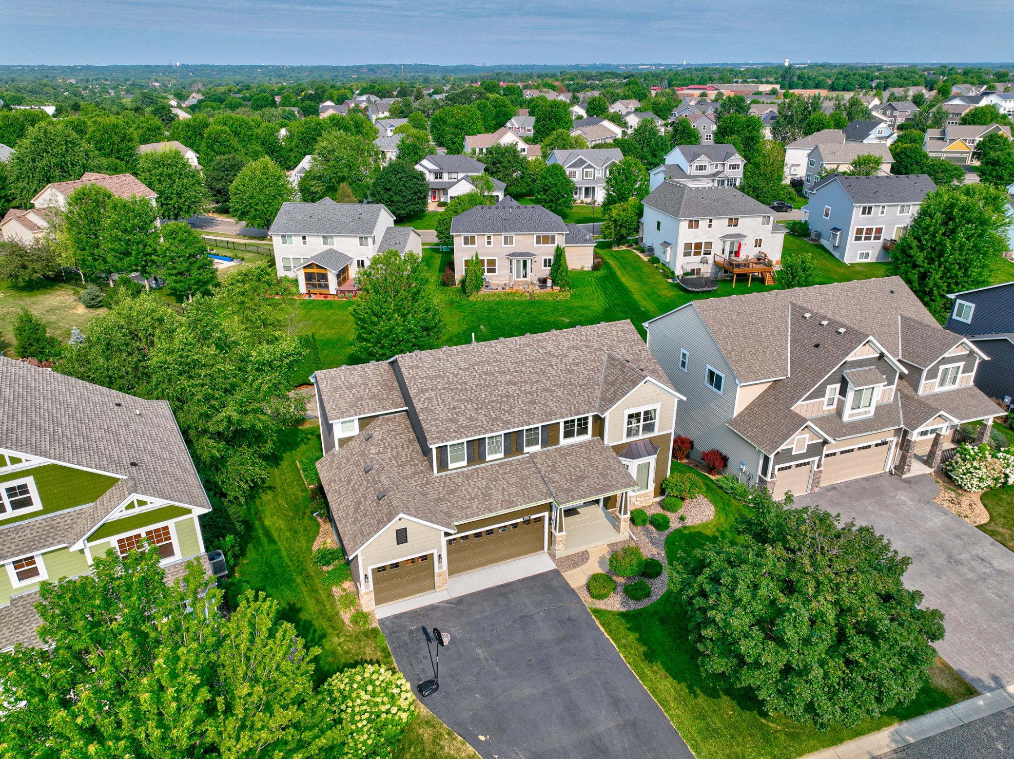 2nd image of 2990 Frontier Dr, Saint Paul, MN 55129 | MLS# 7118713