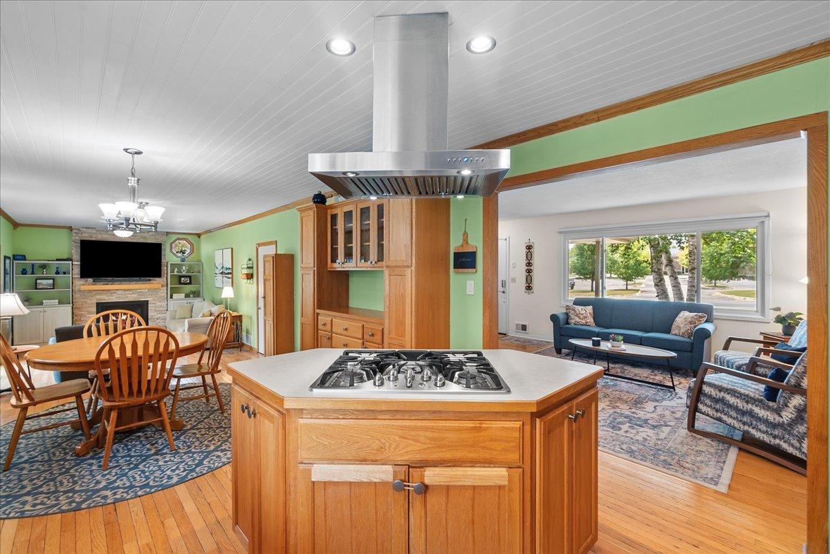 4th image of 2682 5Th St Nw, Saint Paul, MN 55112 | MLS# 7118739