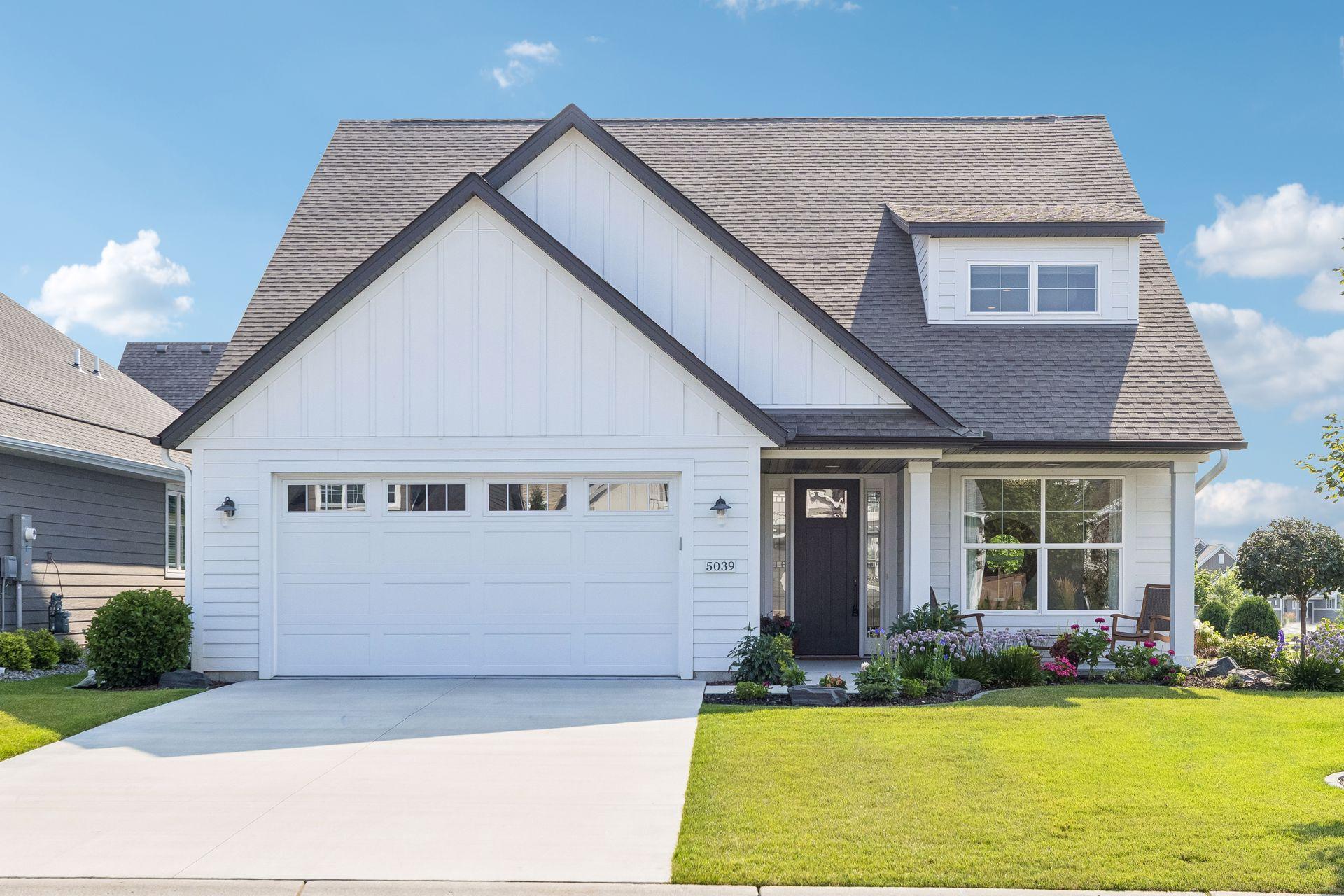 1st image of 5039 Dale Ridge Rd, Saint Paul, MN 55129 | MLS# 7118742
