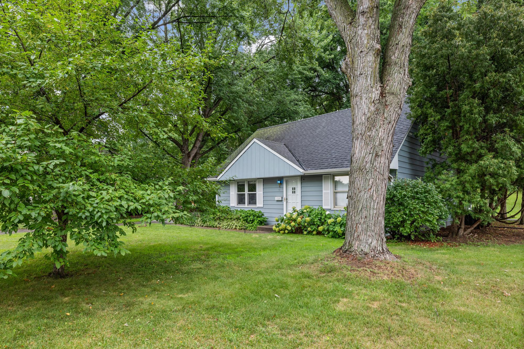 5th image of 8236 Queen Ave S, Minneapolis, MN 55431 | MLS# 7118767
