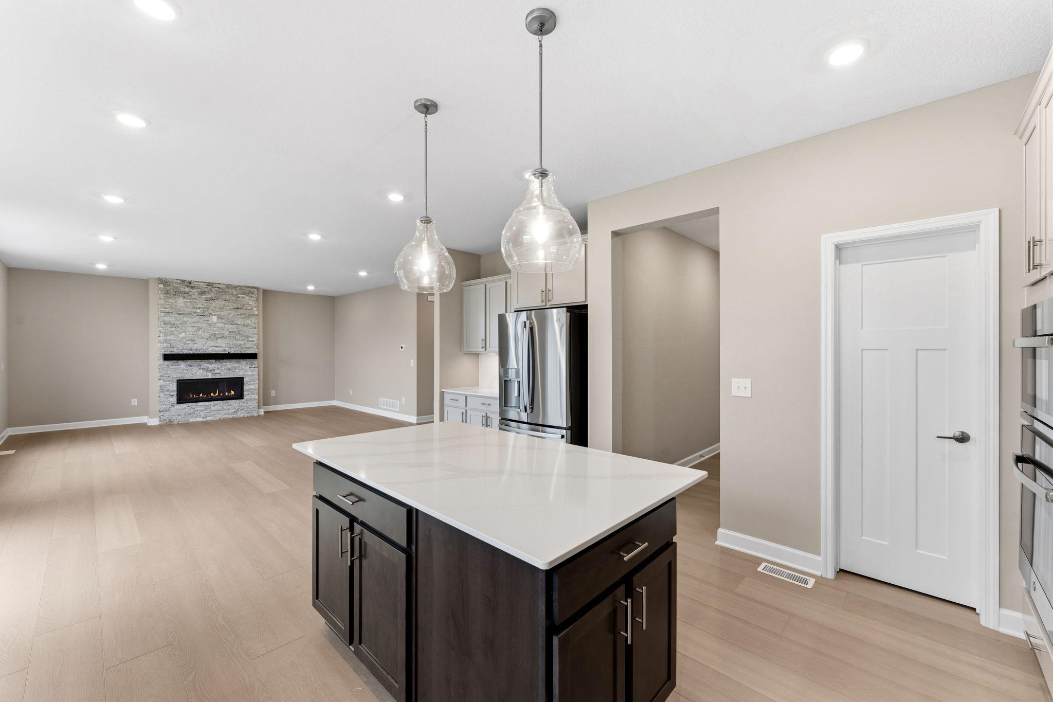 3rd image of 653 Sierra Pkwy, Waconia, MN 55387 | MLS# 7118805