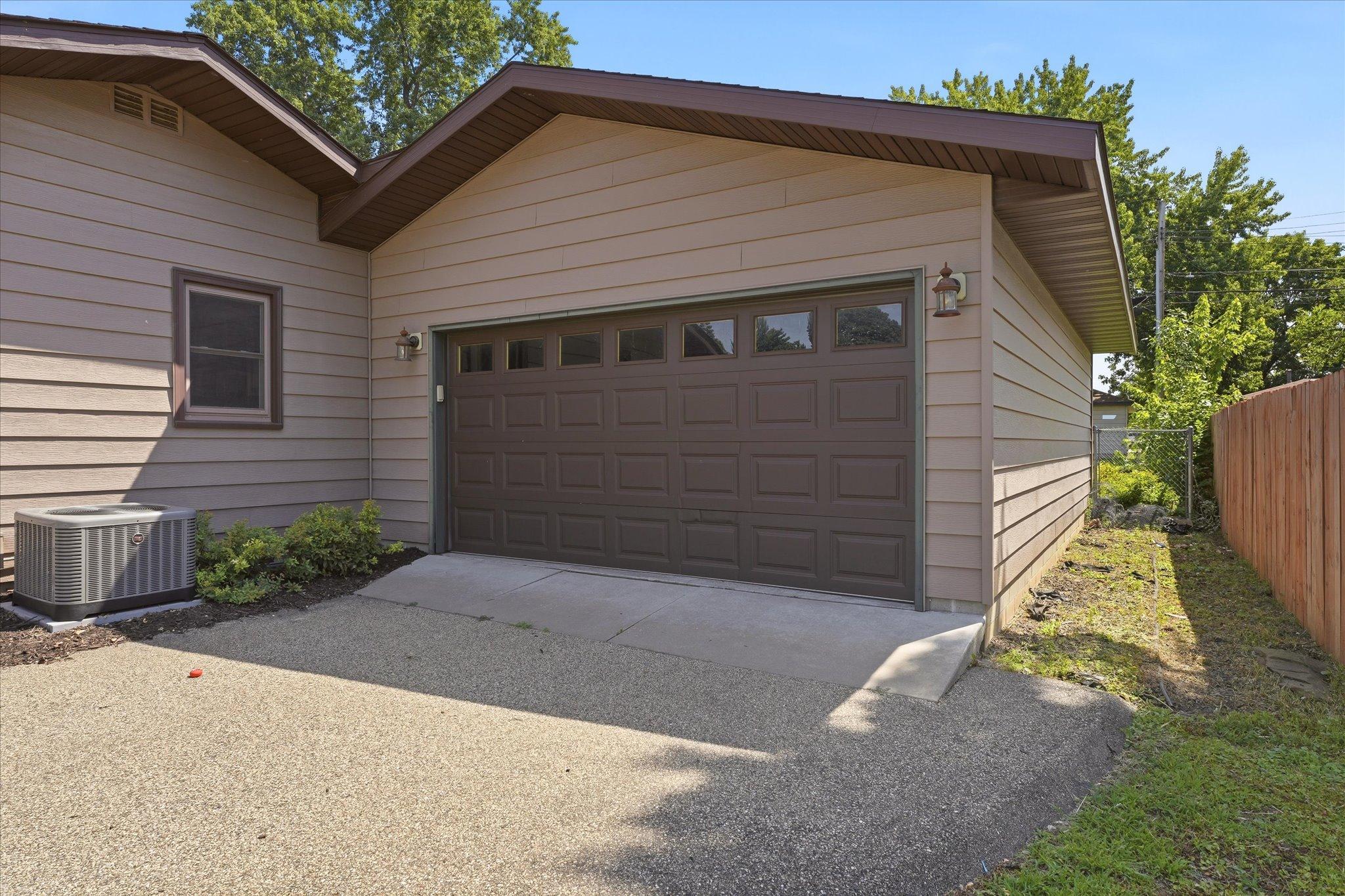 31st image of 8137 16th Ave S, Minneapolis, MN 55425 | MLS# 7118809