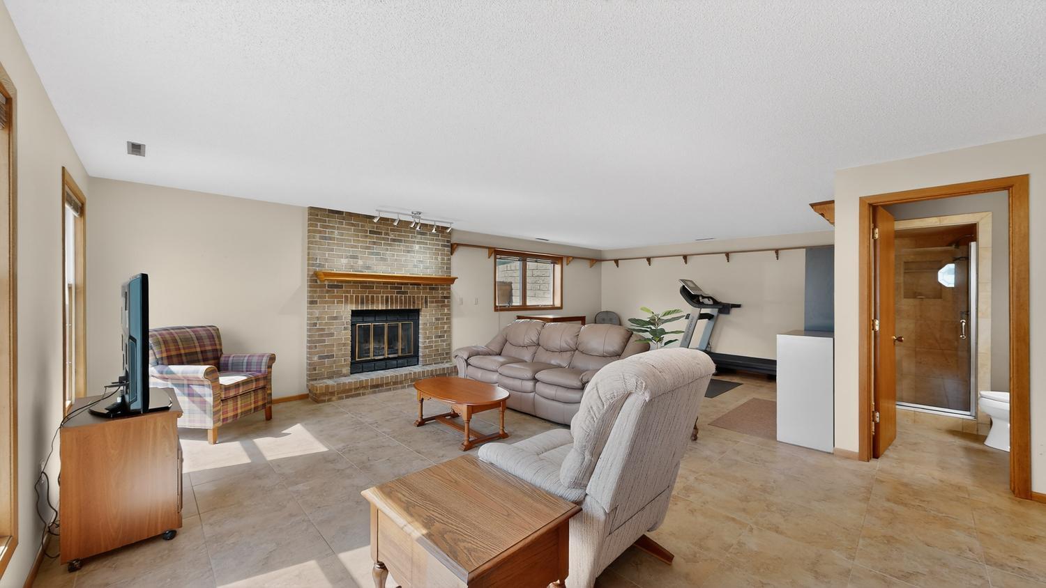 5th image of 21 23Rd St Sw, Rochester, MN 55902 | MLS# 7118889