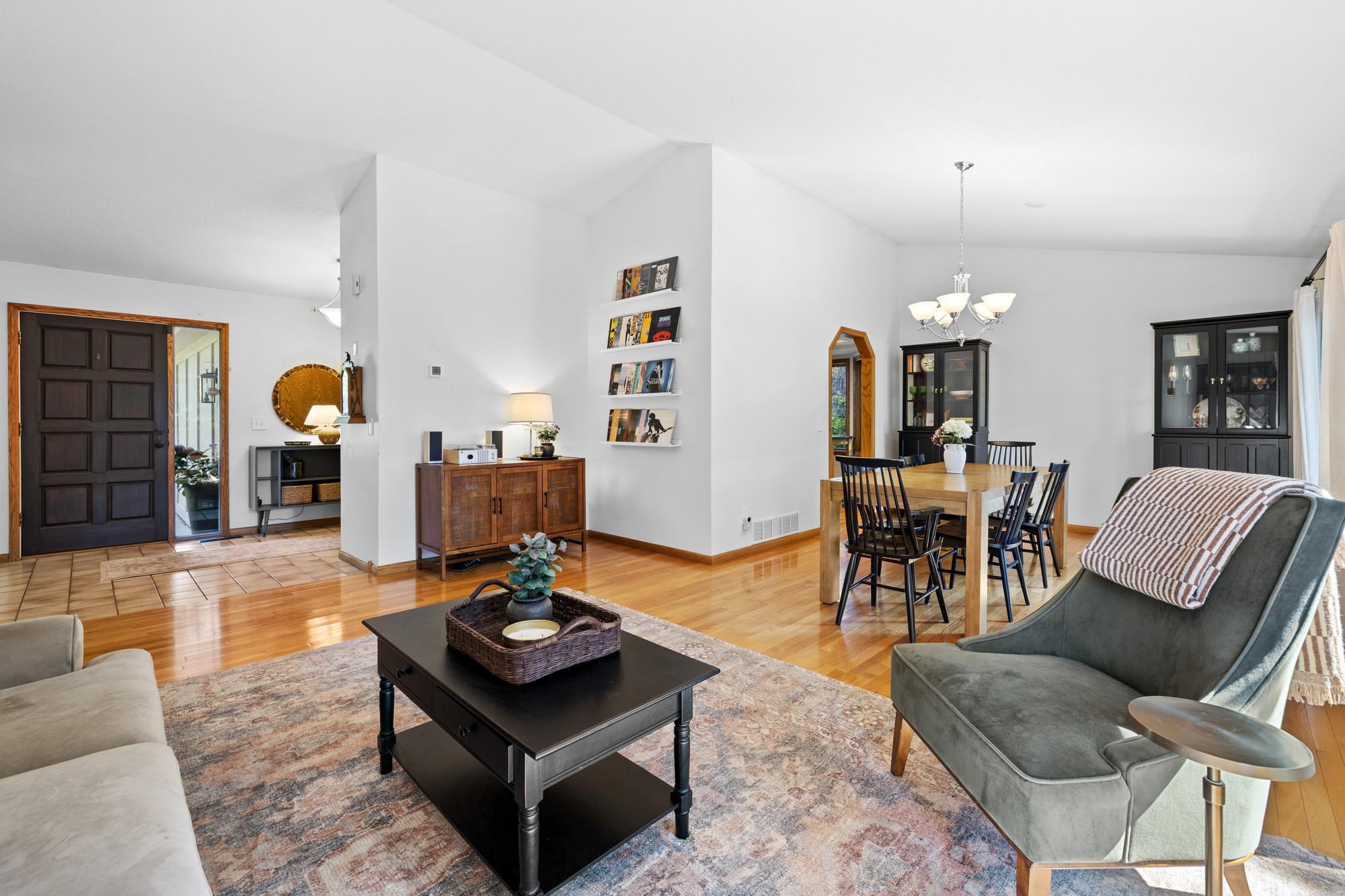 4th image of 4980 Oakview Ln N, Minneapolis, MN 55442 | MLS# 7118914