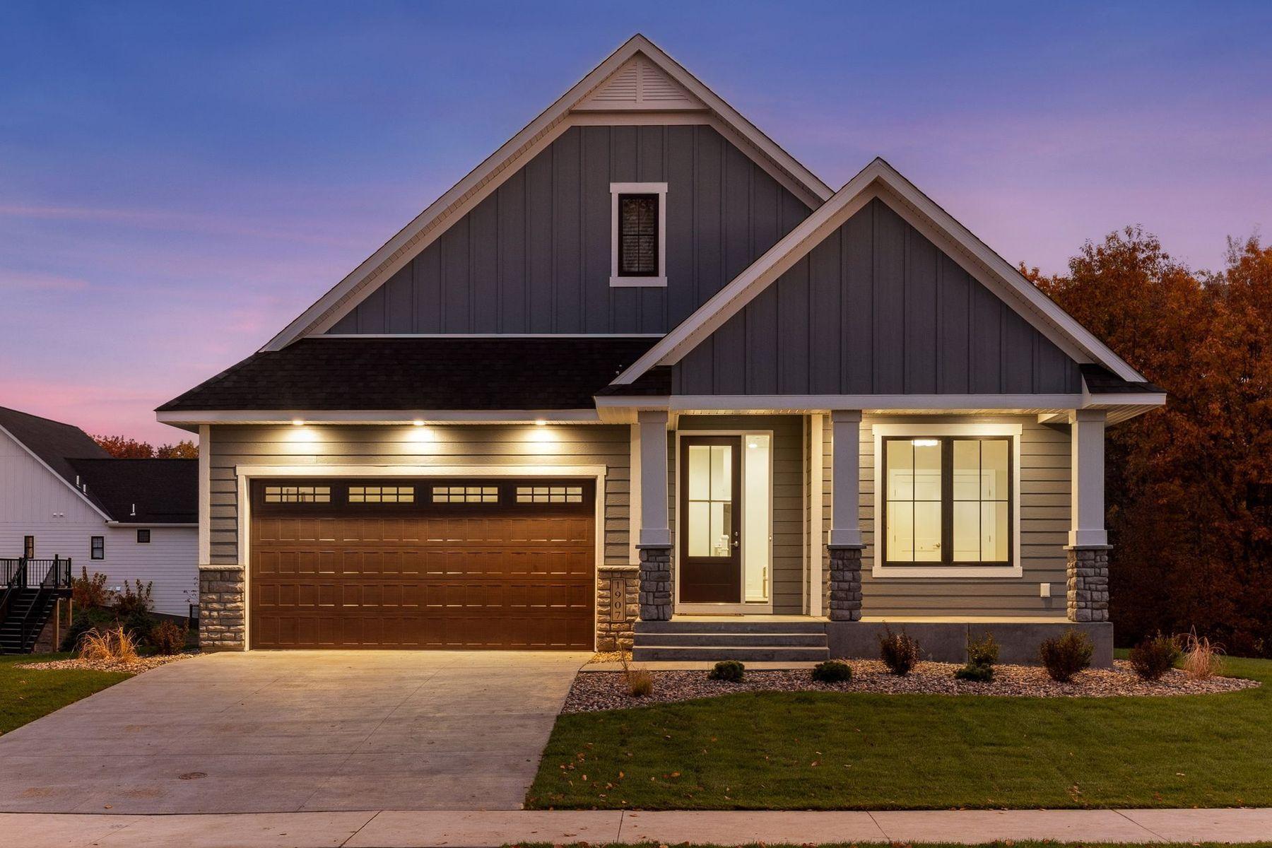 2nd image of 1907 Brookeview Ct, Carver, MN 55315 | MLS# 7118946