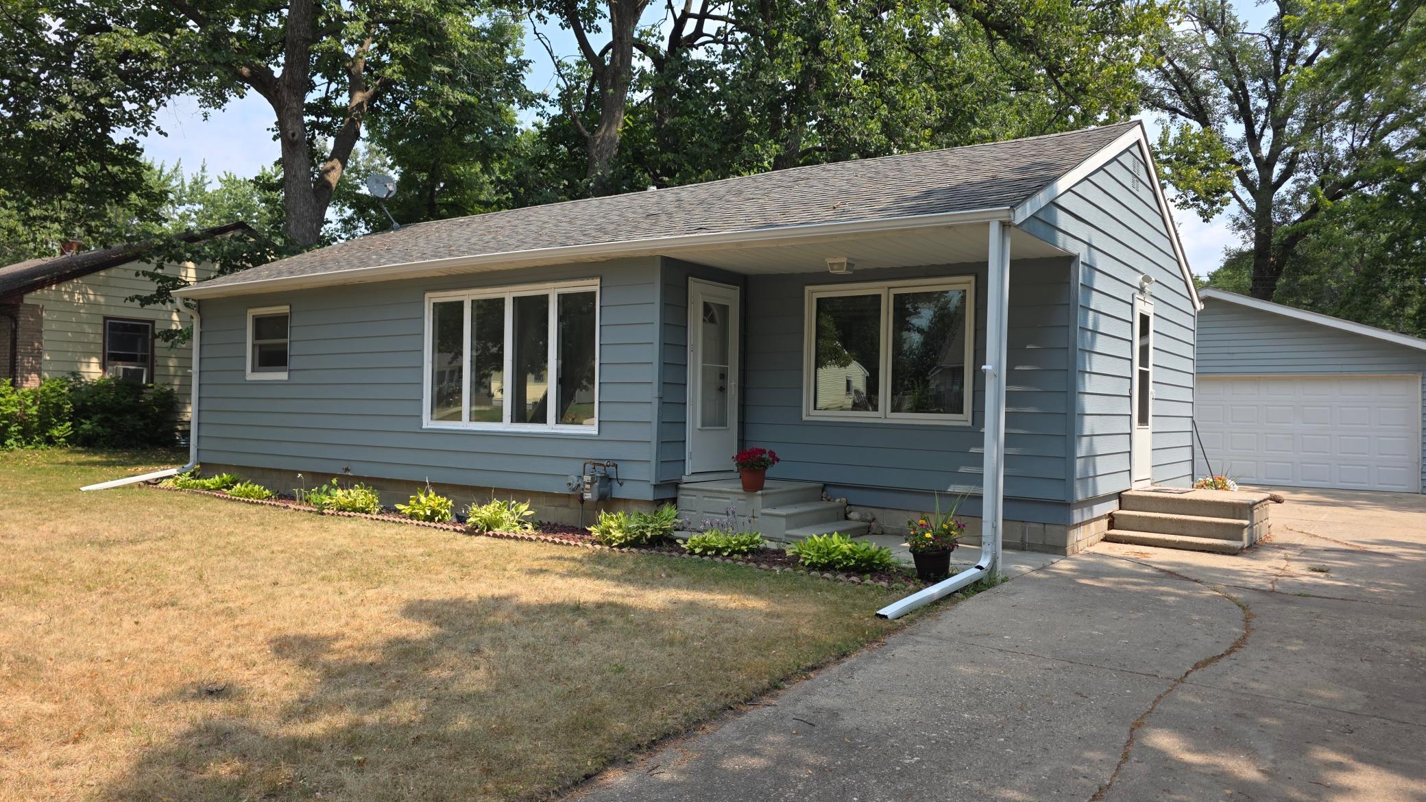 1st image of 1517 Gary Ave, Detroit Lakes, MN 56501 | MLS# 7118957