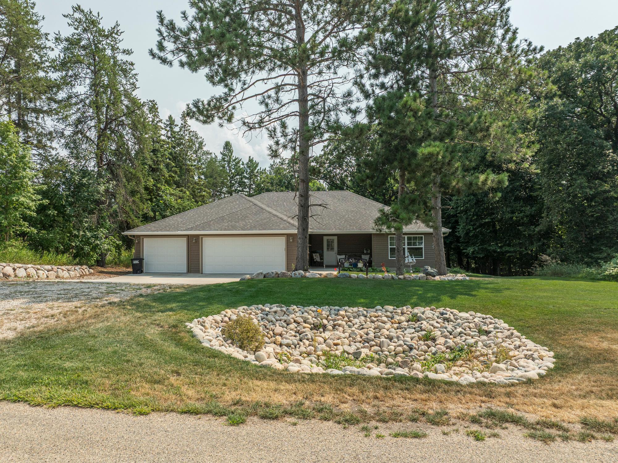 5th image of 24005 Sandy Beach Dr, Detroit Lakes, MN 56501 | MLS# 7118979