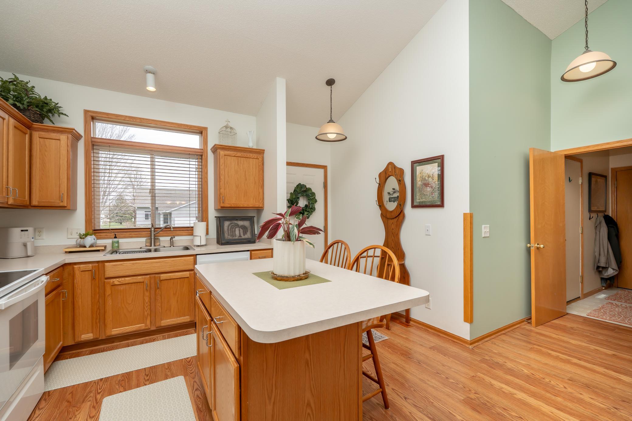 5th image of 1507 Dublin Ct, Shakopee, MN 55379 | MLS# 7119006