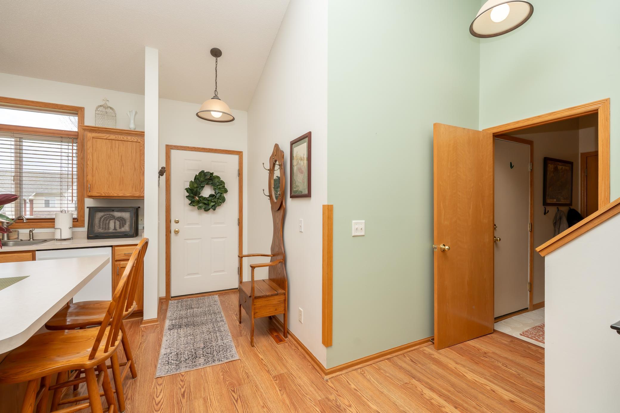 3rd image of 1507 Dublin Ct, Shakopee, MN 55379 | MLS# 7119006