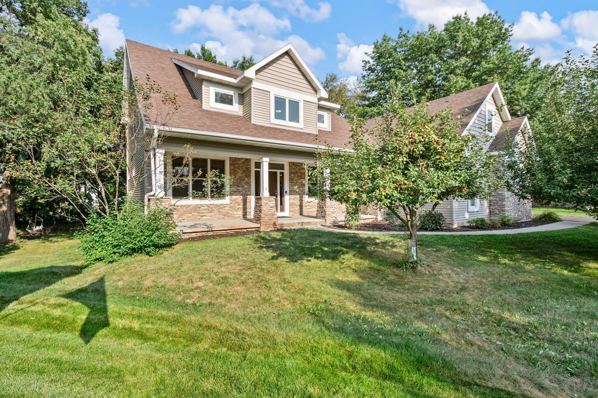 3rd image of 380 Sioux Lookout, Lino Lakes, MN 55014 | MLS# 7119037