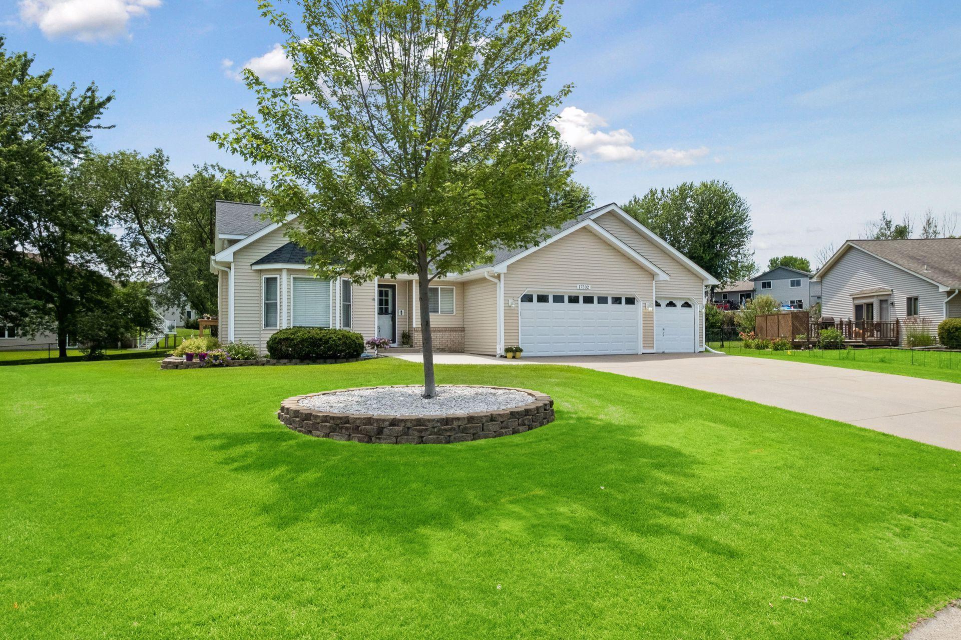 1st image of 17532 Freeport Wy, Farmington, MN 55024 | MLS# 7119046